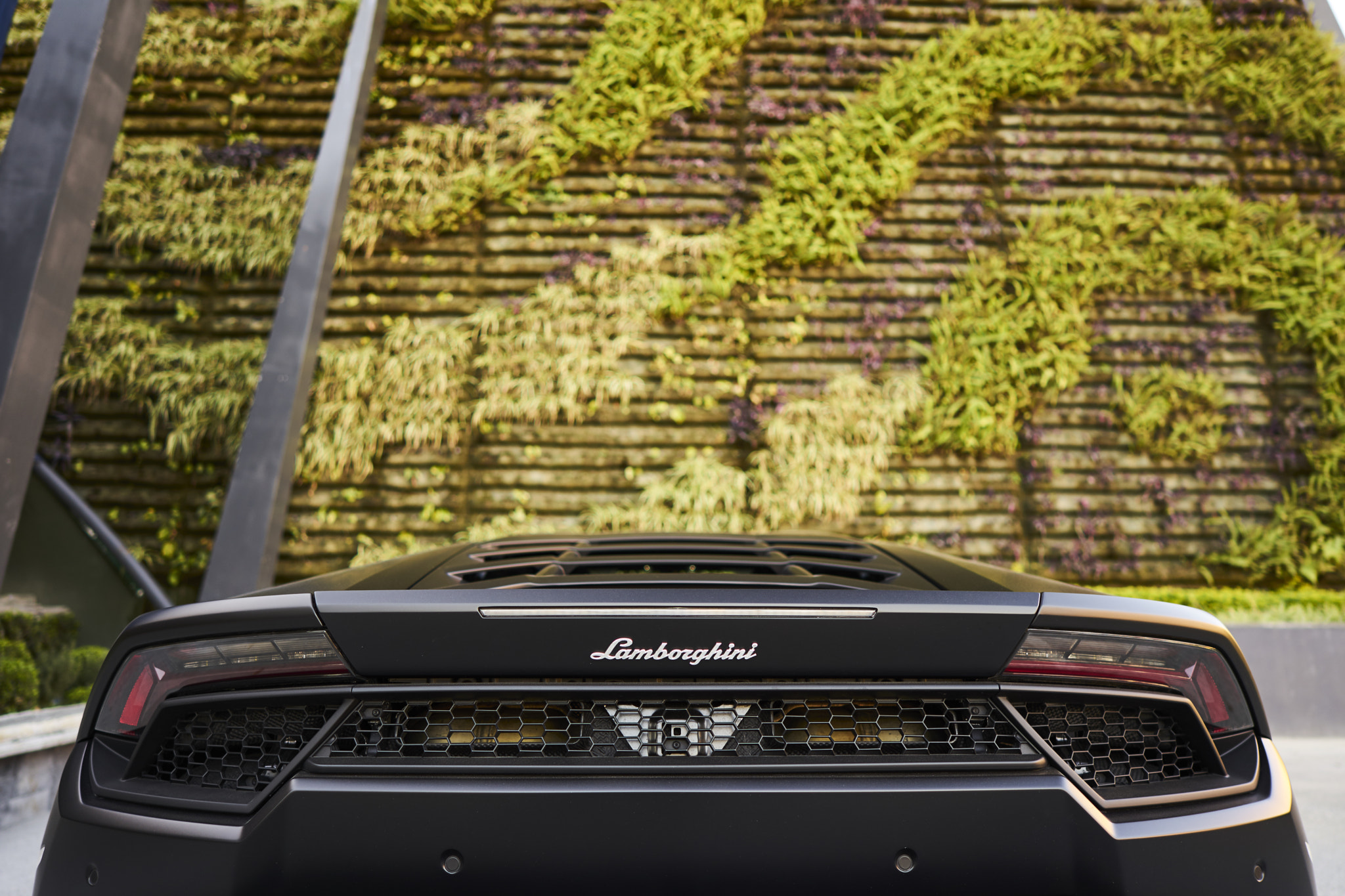 ZEISS Batis 25mm F2 sample photo. Huracan photography