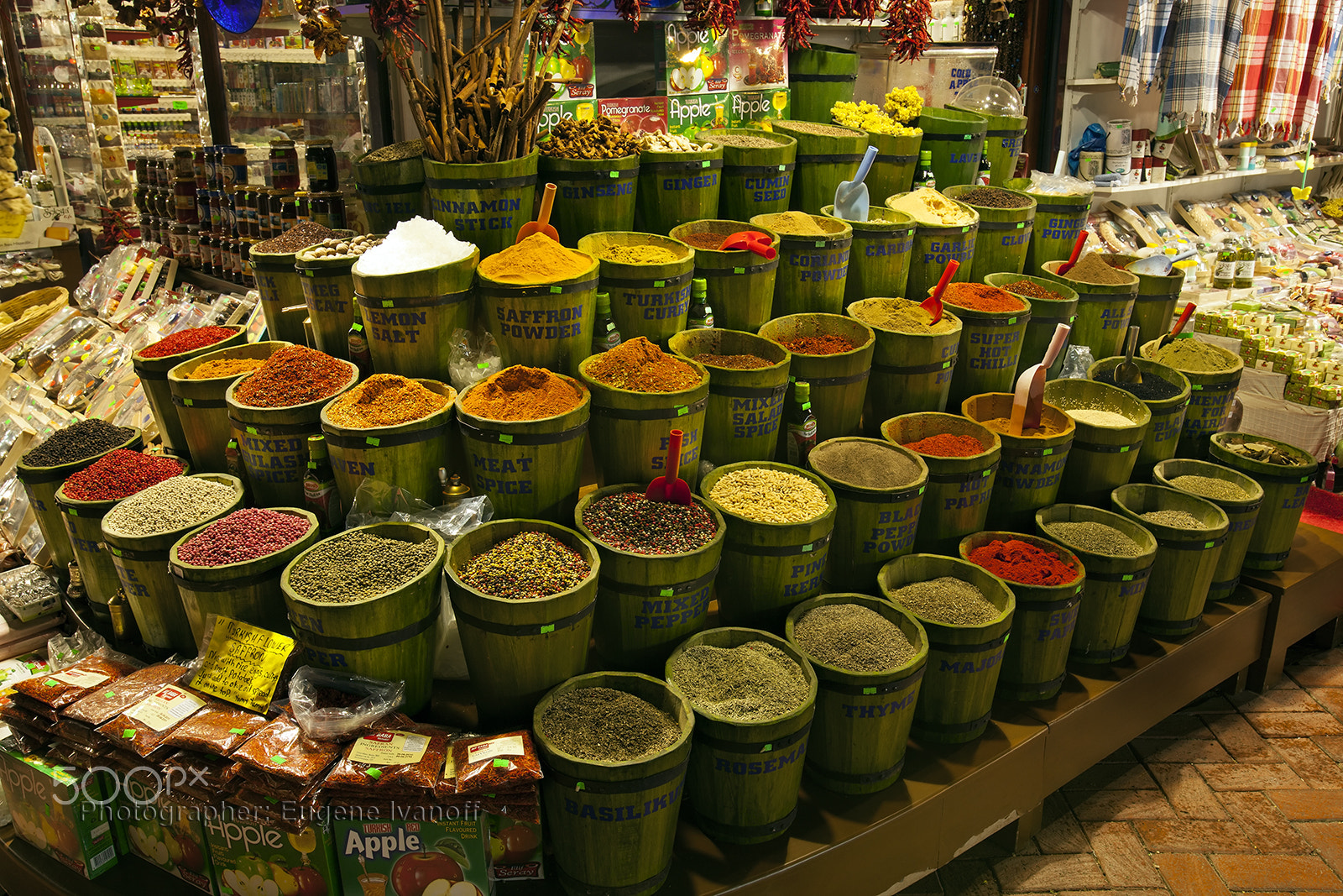 Canon EF 16-35mm F2.8L USM sample photo. Shop for spices in fethiye, turkey photography