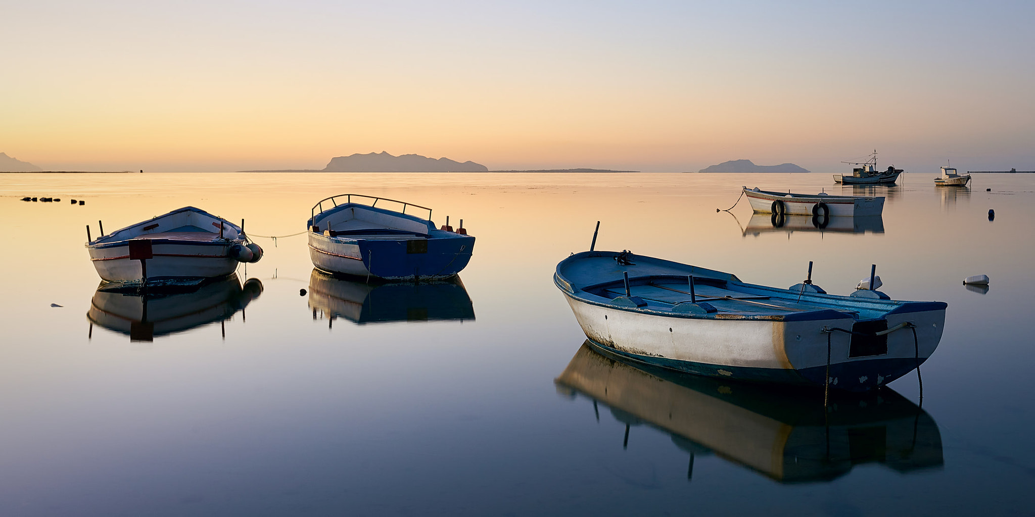 Sony a99 II sample photo. Quiet photography