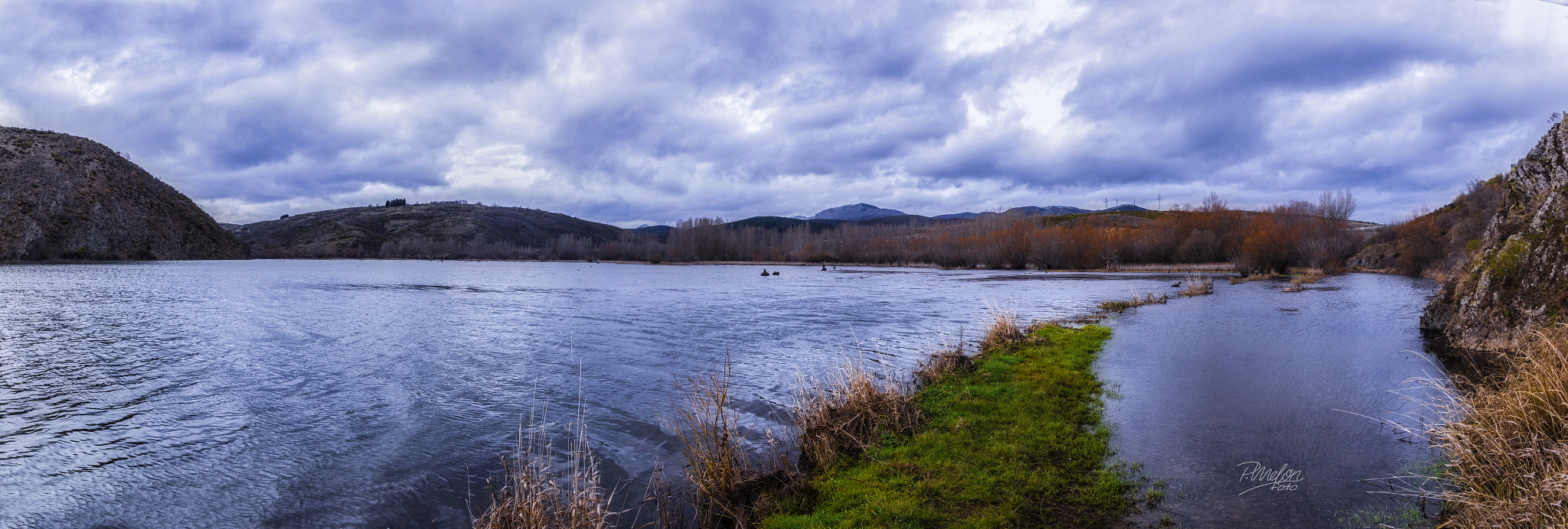 Sony SLT-A68 + Tamron 16-300mm F3.5-6.3 Di II VC PZD Macro sample photo. Paseo por selga de ordás 3 images pano photography