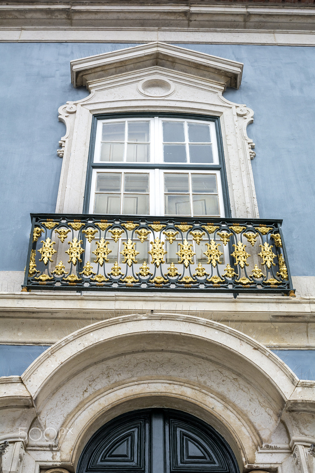 Nikon D7100 + Sigma 30mm F1.4 EX DC HSM sample photo. Old town in portugal with ornaments photography