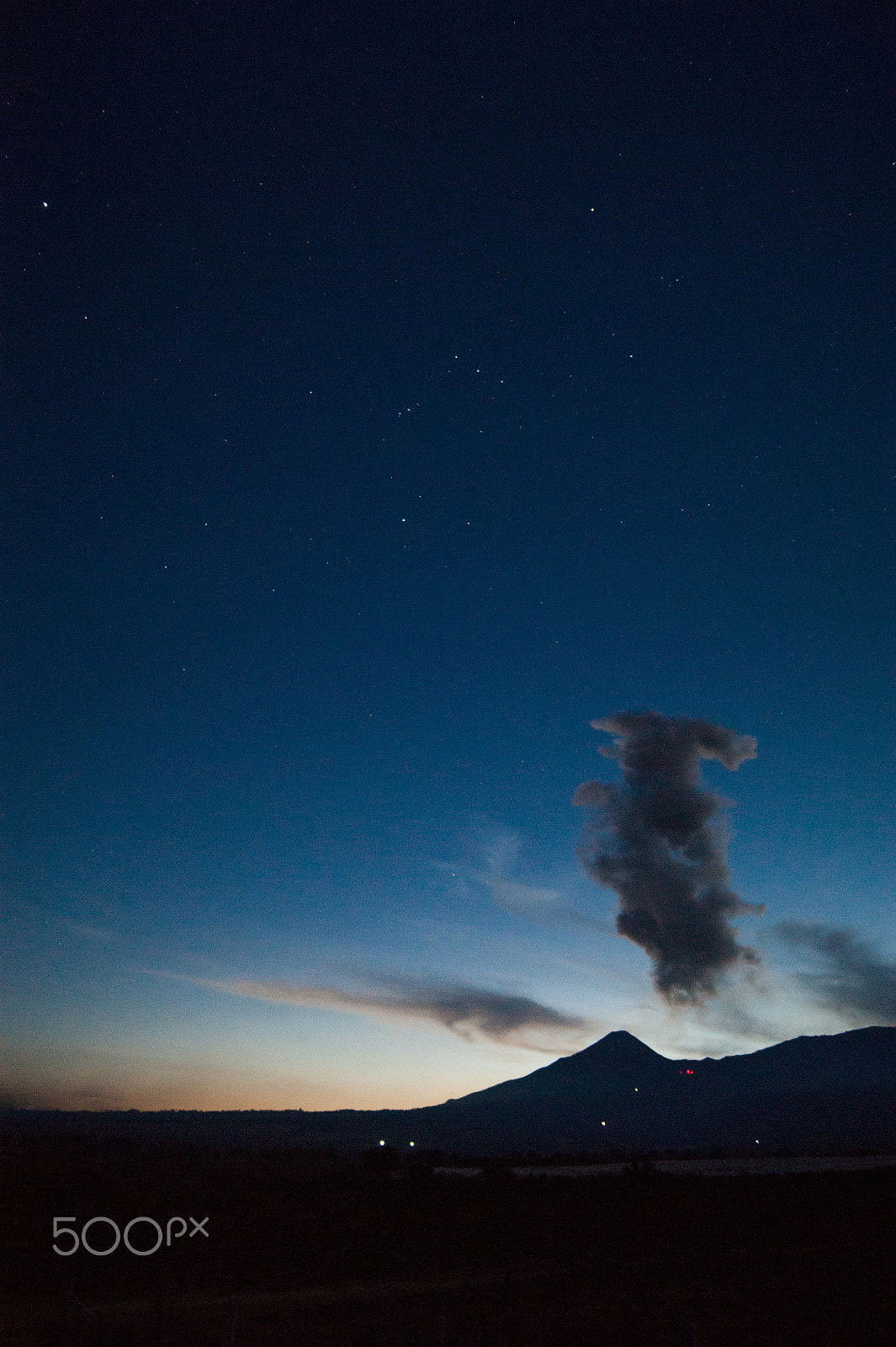 Sony Alpha DSLR-A380 + Sony DT 18-55mm F3.5-5.6 SAM sample photo. Orion over volcano at dusk photography