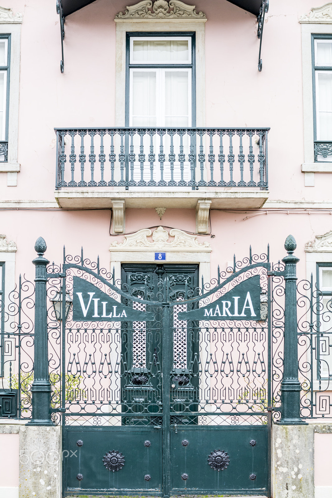 Nikon D7100 + Sigma 30mm F1.4 EX DC HSM sample photo. Old town in portugal with ornaments photography