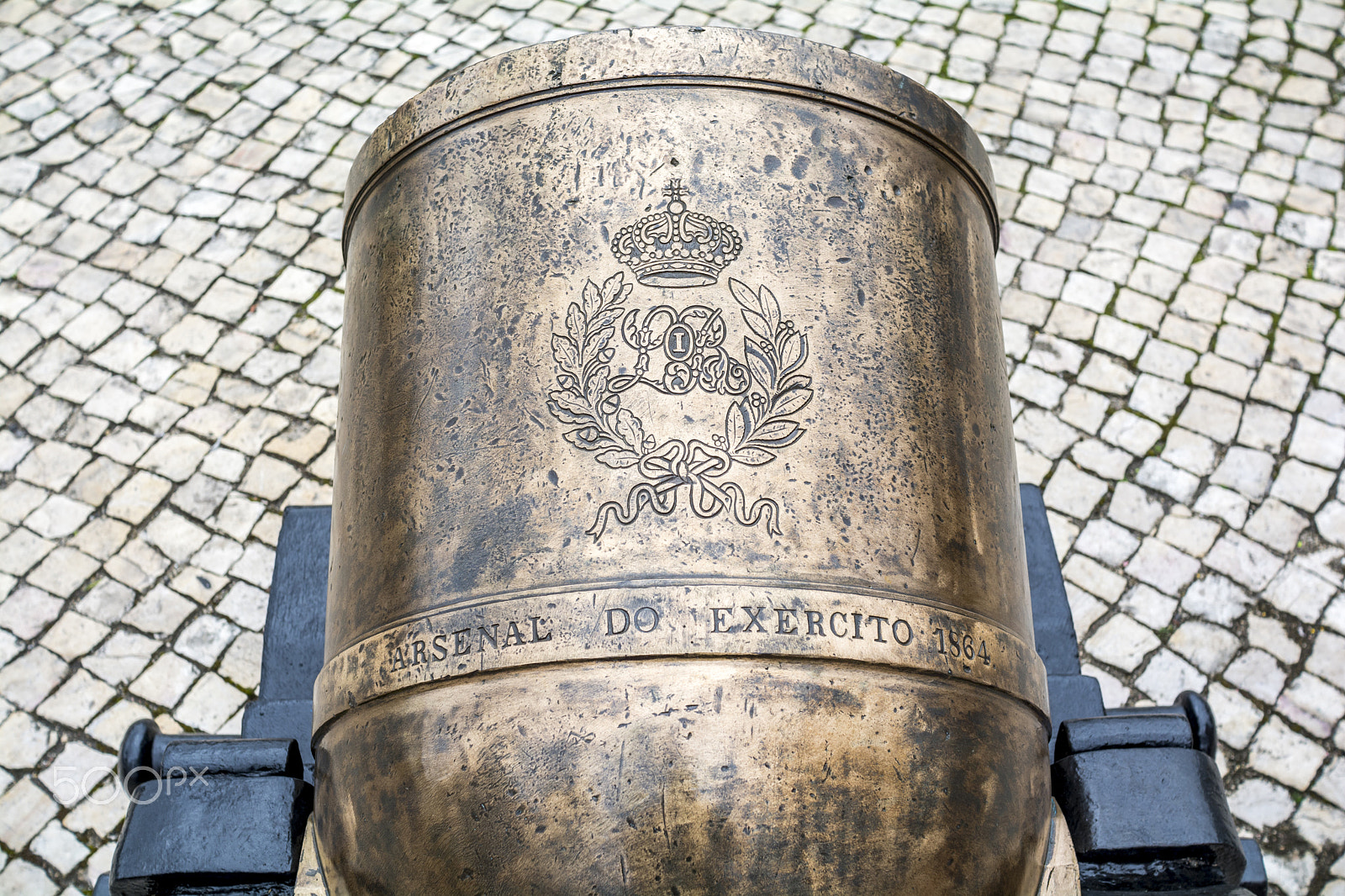 Nikon D7100 + Sigma 30mm F1.4 EX DC HSM sample photo. Old town in portugal with ornaments photography