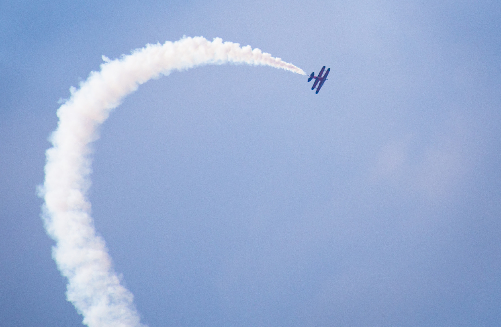 Canon EOS 6D + Canon EF 75-300mm f/4-5.6 USM sample photo. Plane trail photography