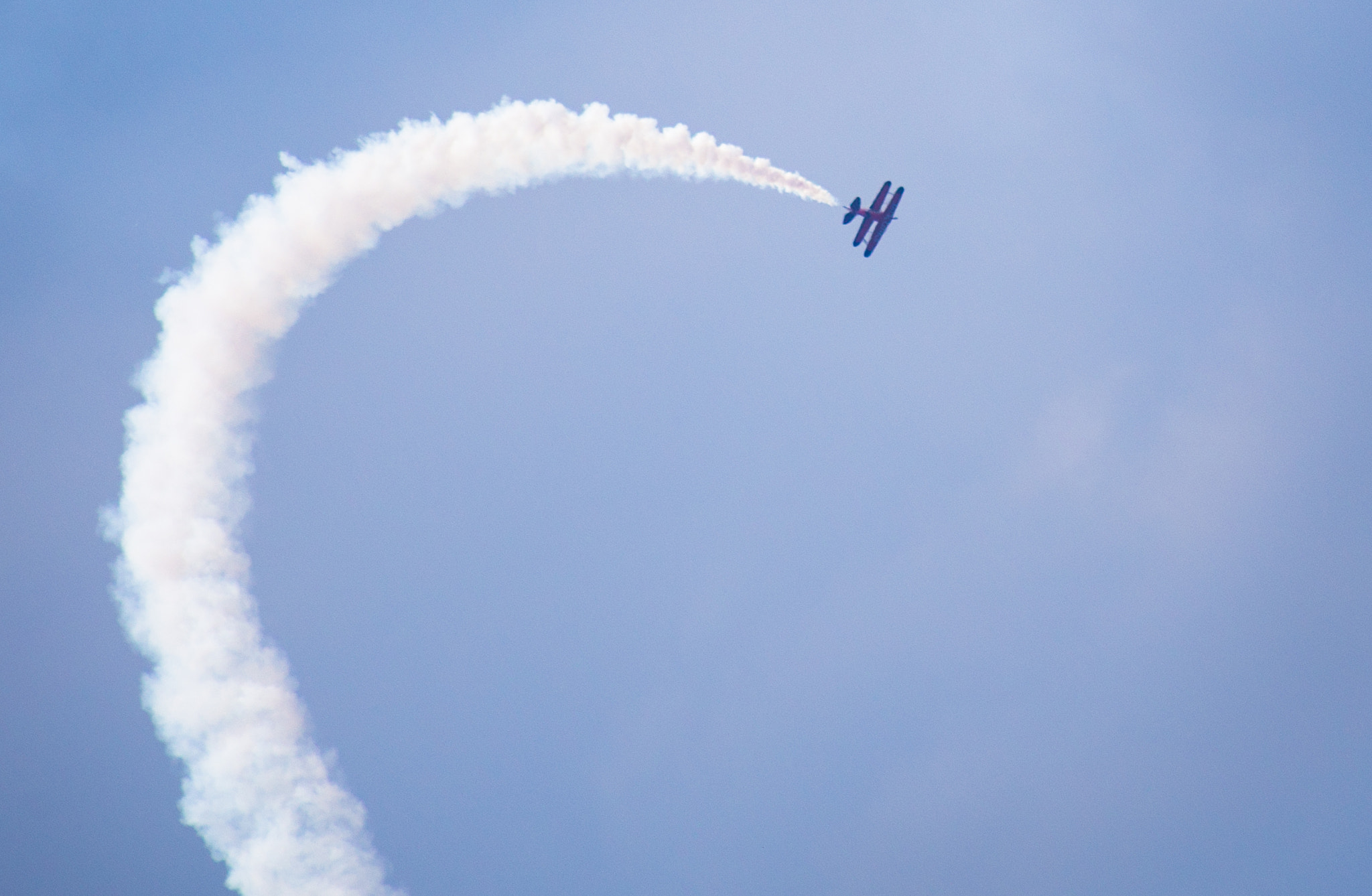 Canon EF 75-300mm f/4-5.6 USM sample photo. Plane trail photography