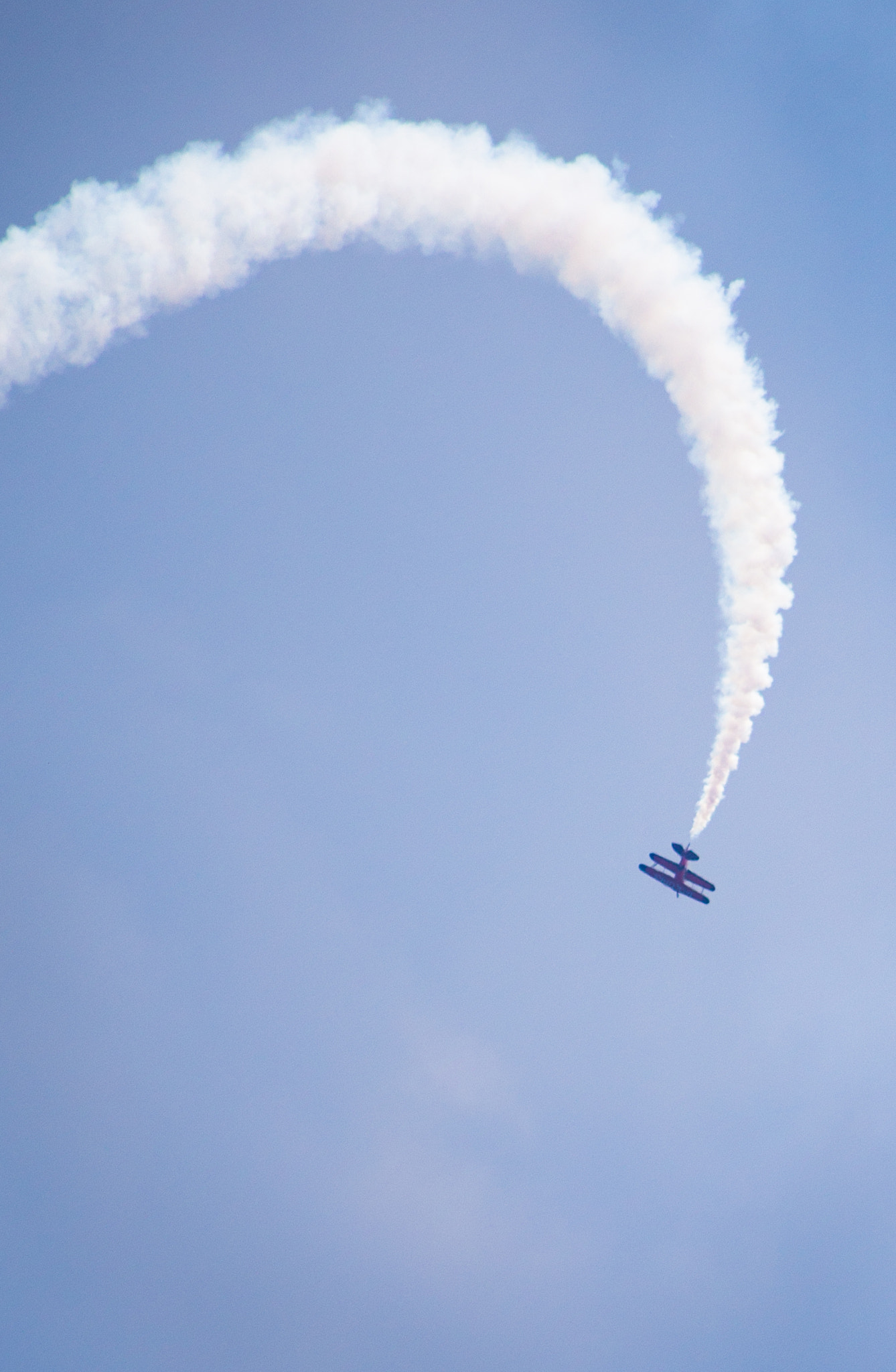 Canon EF 75-300mm f/4-5.6 USM sample photo. Plane trails photography