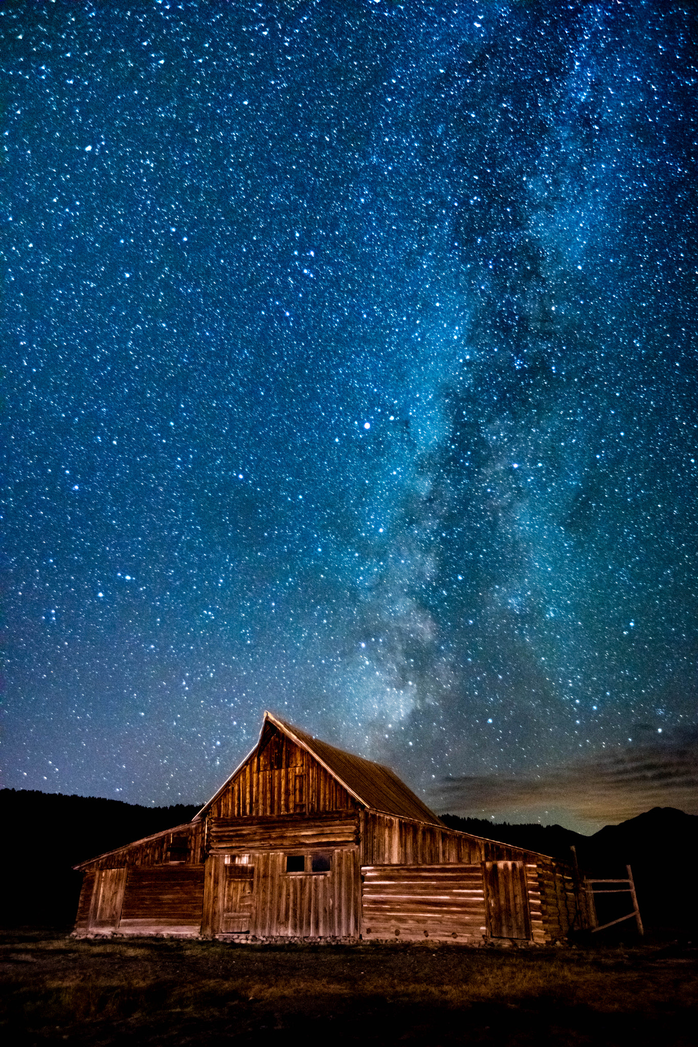Canon EF 16-35mm F2.8L II USM sample photo. Moulton barn photography
