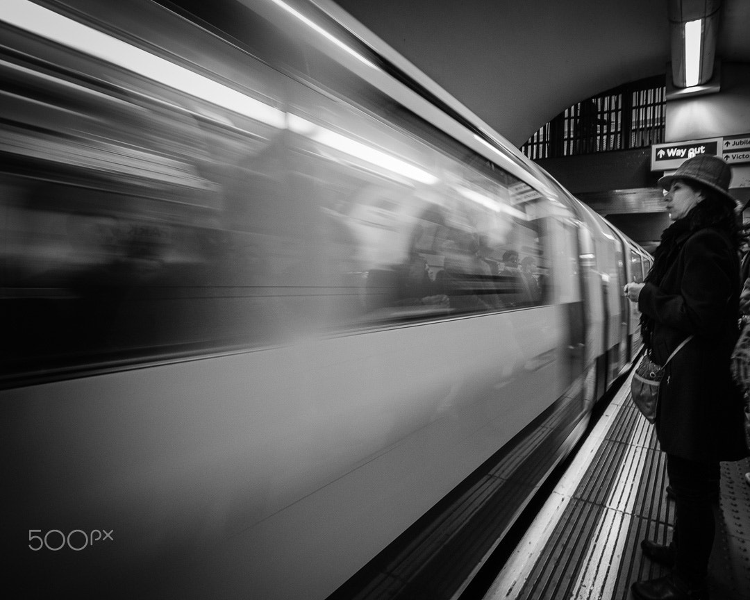 Fujifilm X-Pro2 + Fujifilm XF 10-24mm F4 R OIS sample photo. London tube... photography
