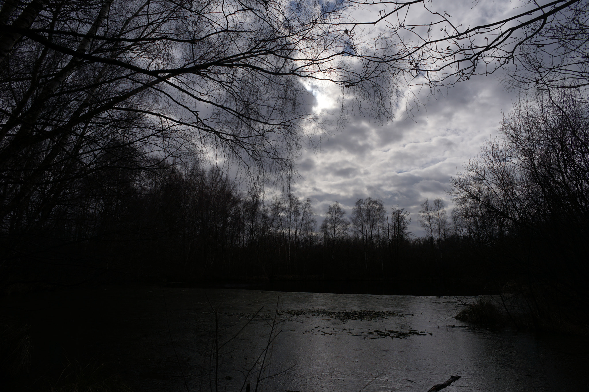 Sony a7 II + Sony 20mm F2.8 sample photo. Düstere stimmung photography