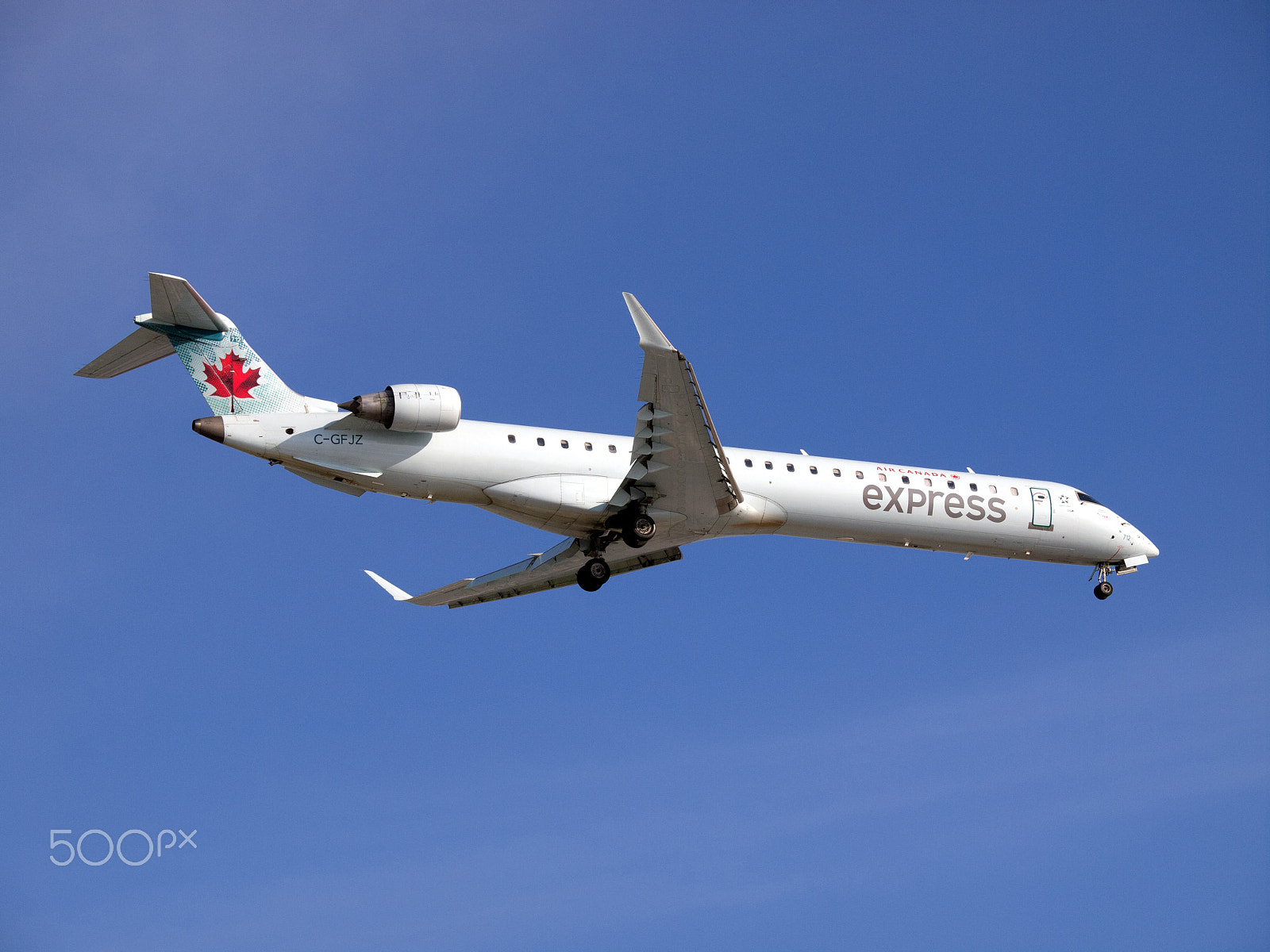 Olympus E-5 sample photo. Air canada express bombardier crj-900 photography