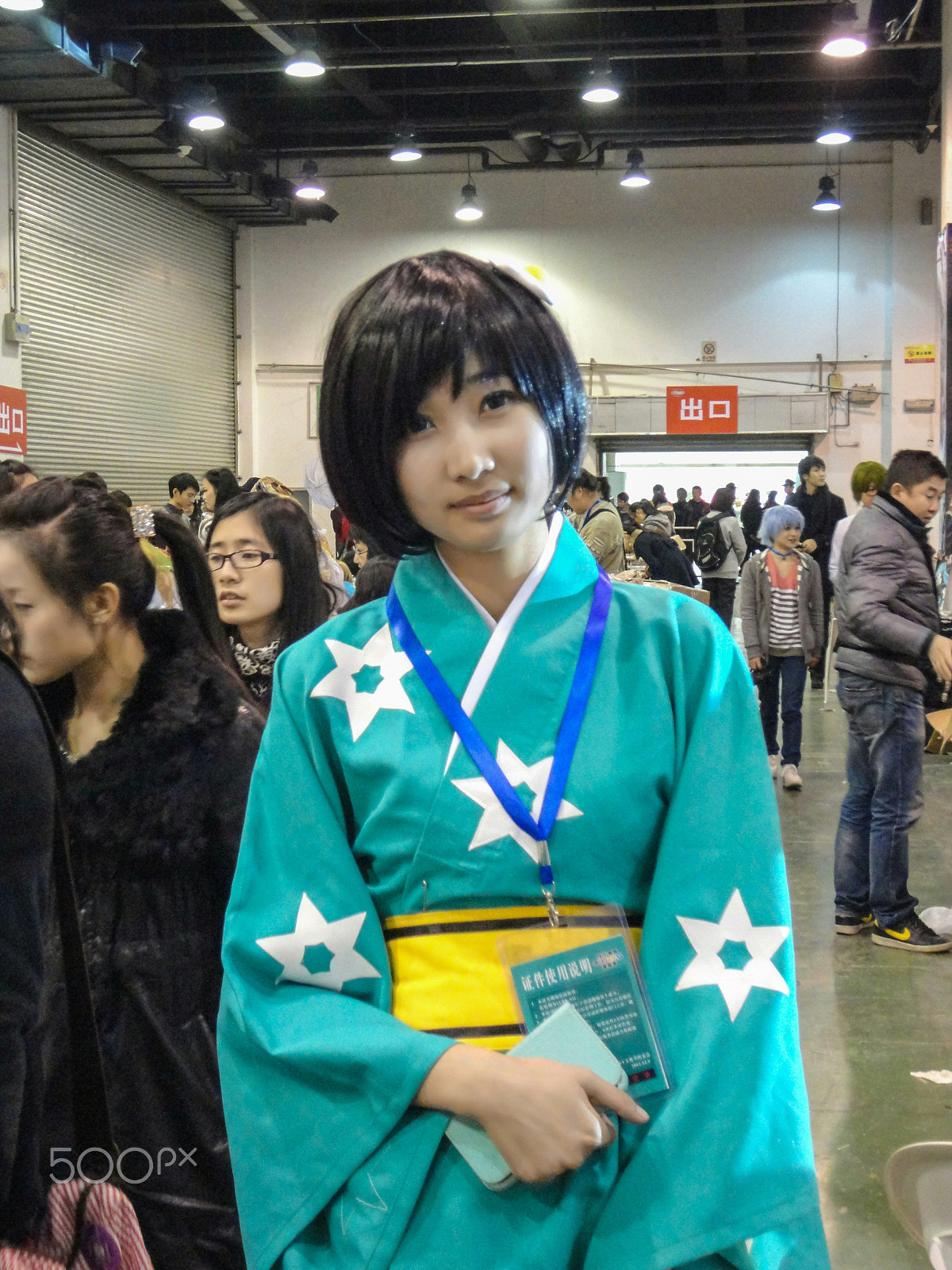 Sony Cyber-shot DSC-W570 sample photo. The girl in the work photography