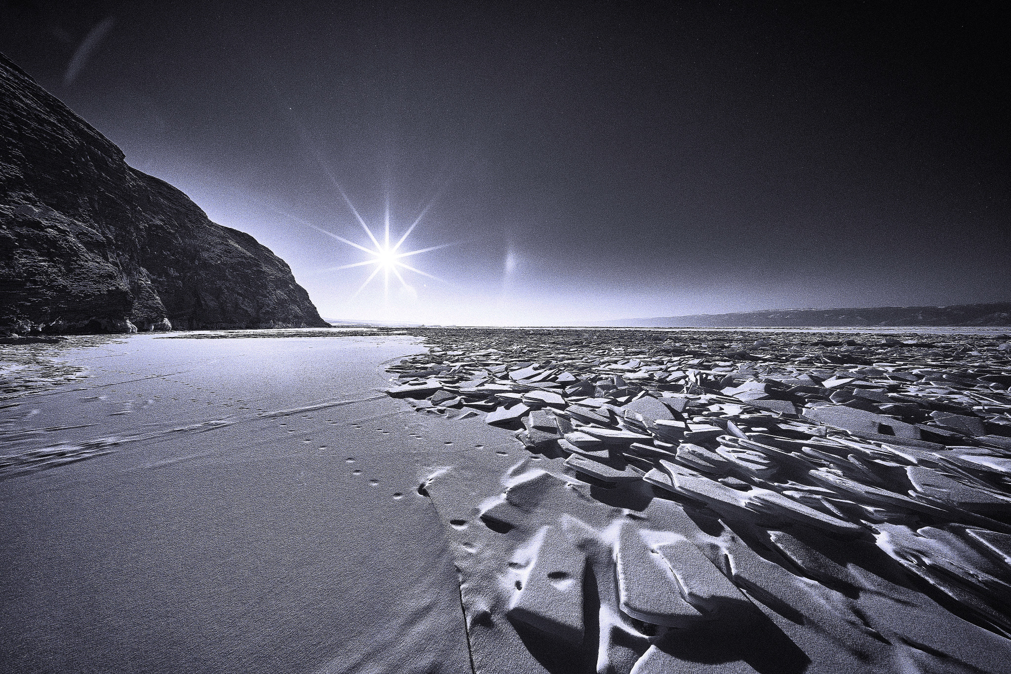 Voigtlander HELIAR-HYPER WIDE 10mm F5.6 sample photo. Taken at lake baikal on sony a7rii and voigtlander 10mm 5.6 with blue filter attached. photography