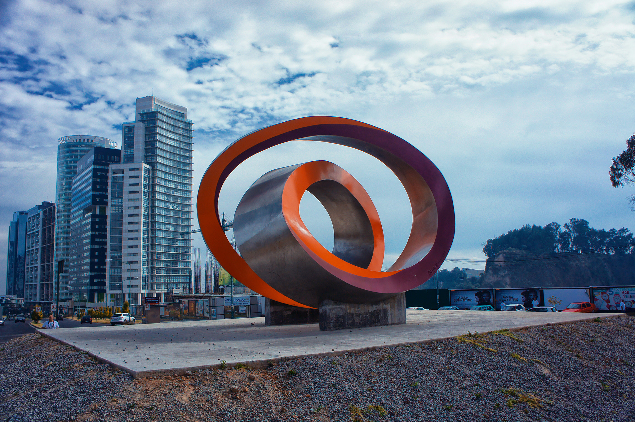 Sony Alpha NEX-3 + Sony E 18-55mm F3.5-5.6 OSS sample photo. Sculpture... photography