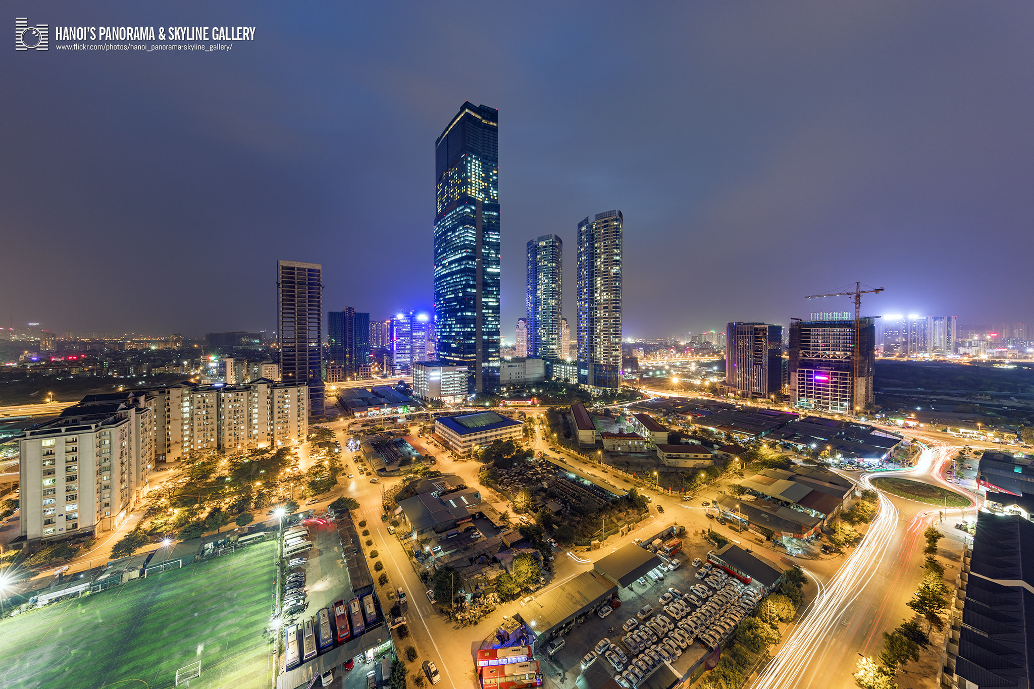 Canon EF 11-24mm F4L USM sample photo. Hanoi at nigh photography