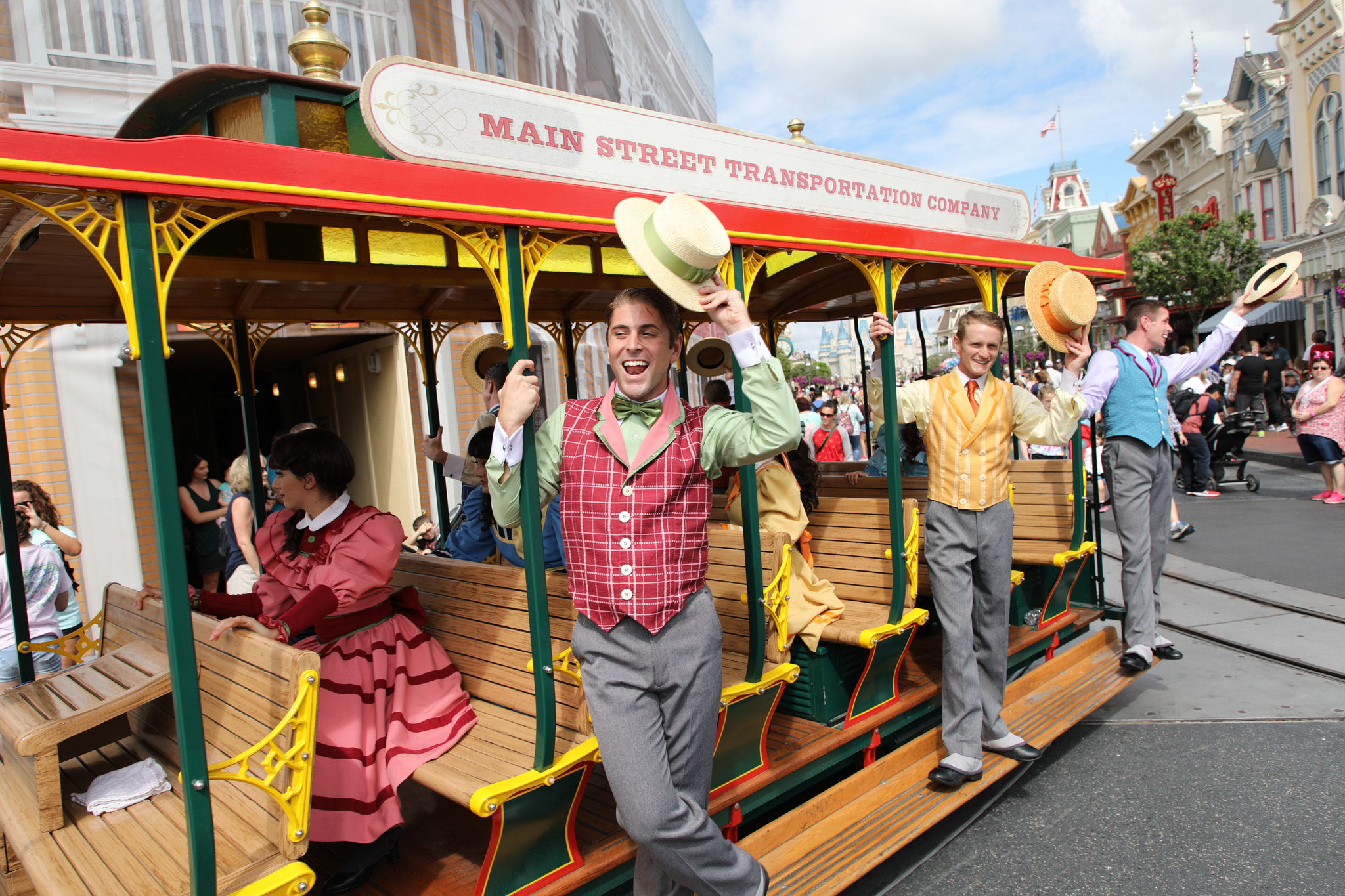 Canon EF 24-105mm F4L IS II USM sample photo. Old fashioned trolley disney  world photography