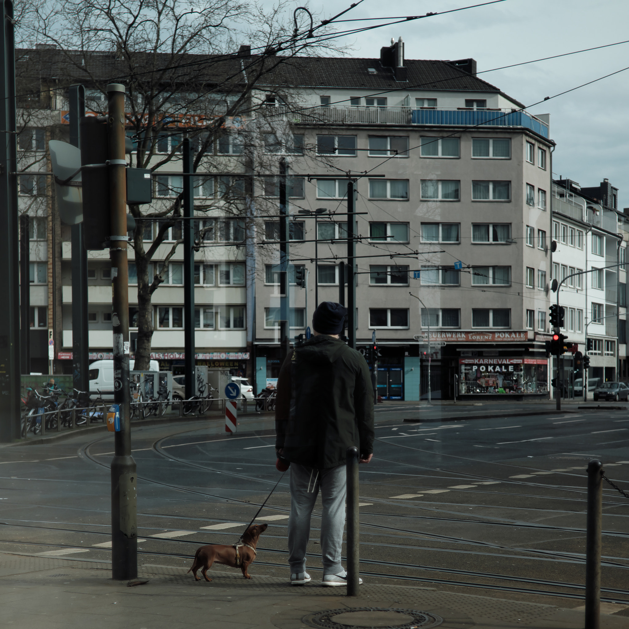 Fujifilm X-T2 + ZEISS Touit 32mm F1.8 sample photo. Two lonely photography