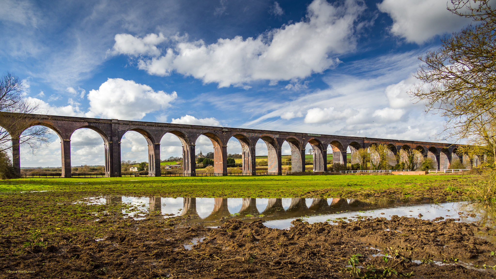 Olympus OM-D E-M1 Mark II + Panasonic Lumix G X Vario 12-35mm F2.8 ASPH Power OIS sample photo. Harringworth viaduct, taken on saturday 4.3.'17
olympus em1 mkii + panasonic 12-35 
f4, 1/320sec,... photography