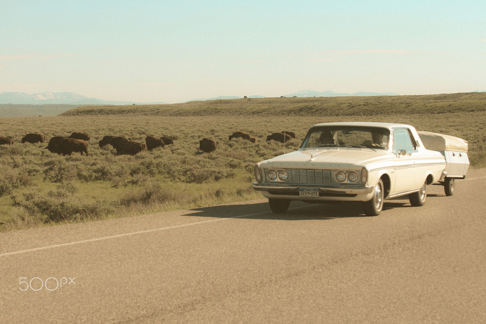 Canon EF 70-200mm F2.8L USM sample photo. Roadtrip, wyoming '64 photography