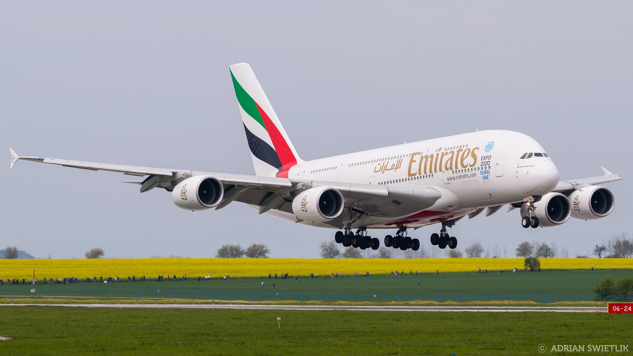 Sigma 150-600mm F5-6.3 DG OS HSM | C sample photo. A380 during landing in prague photography