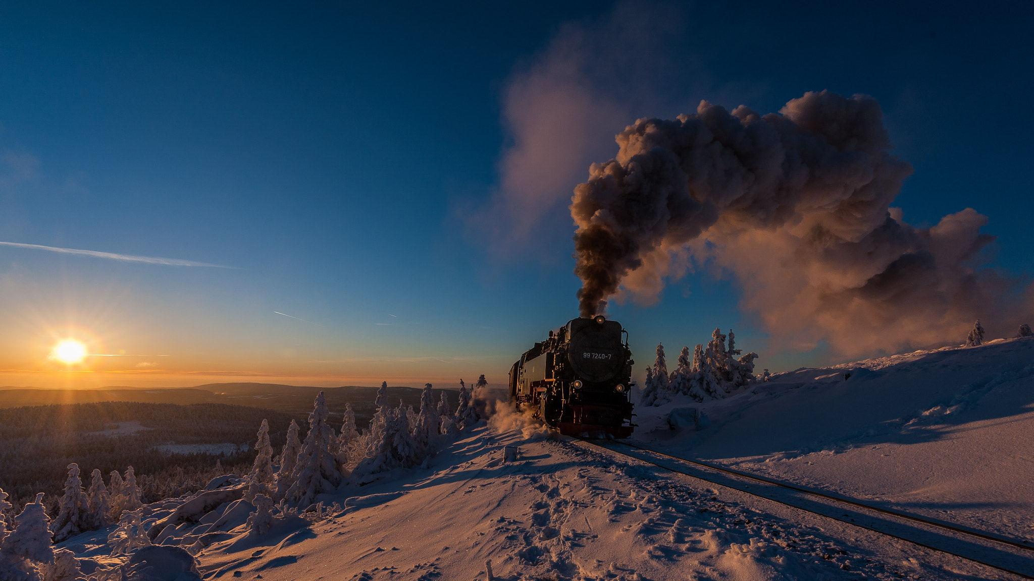 Nikon AF-S Nikkor 16-35mm F4G ED VR sample photo. Sunset mit hsb-train photography