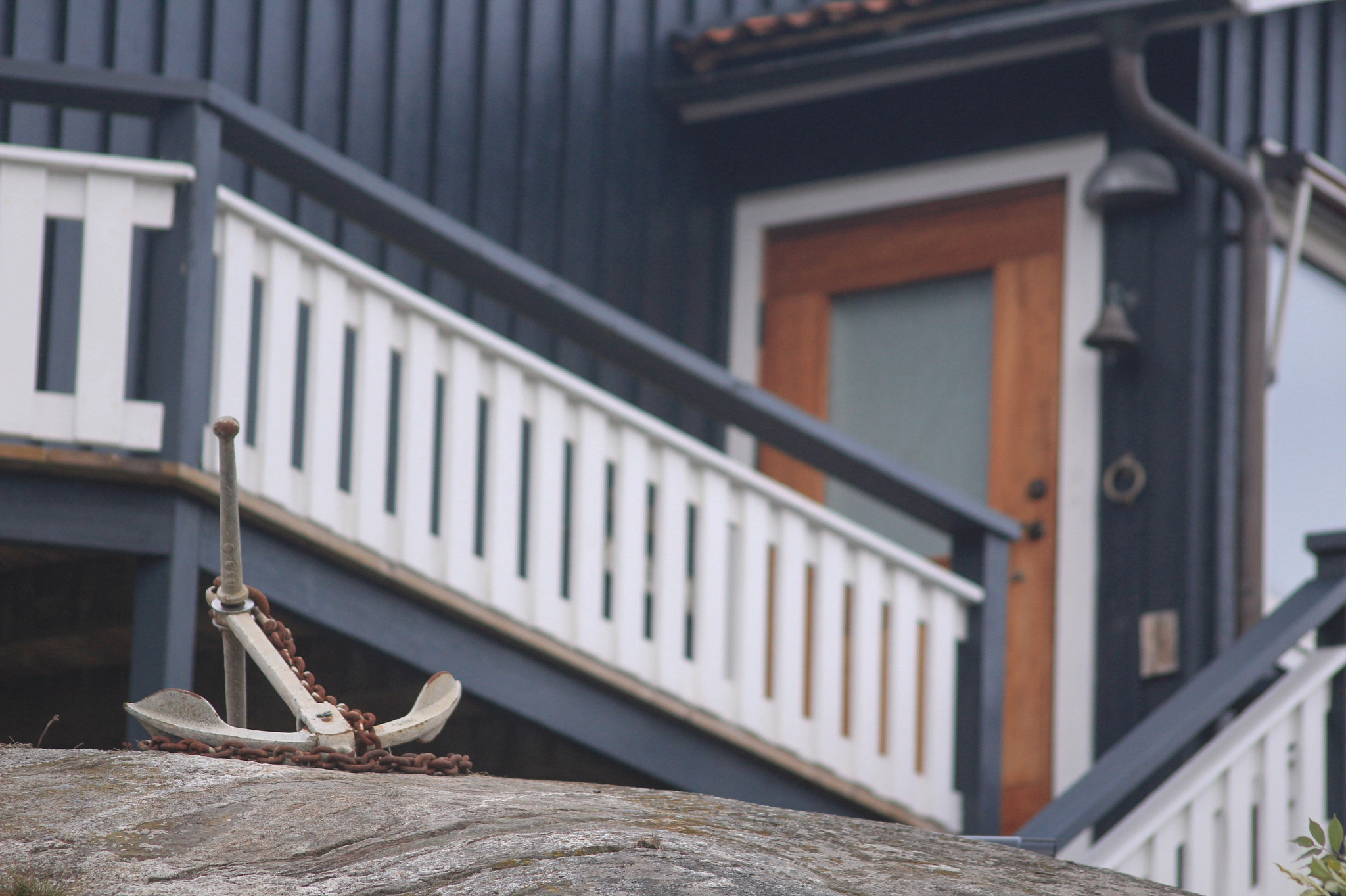 Sigma 50-200mm F4-5.6 DC OS HSM sample photo. Beautiful entrance to a house in gothenburg photography