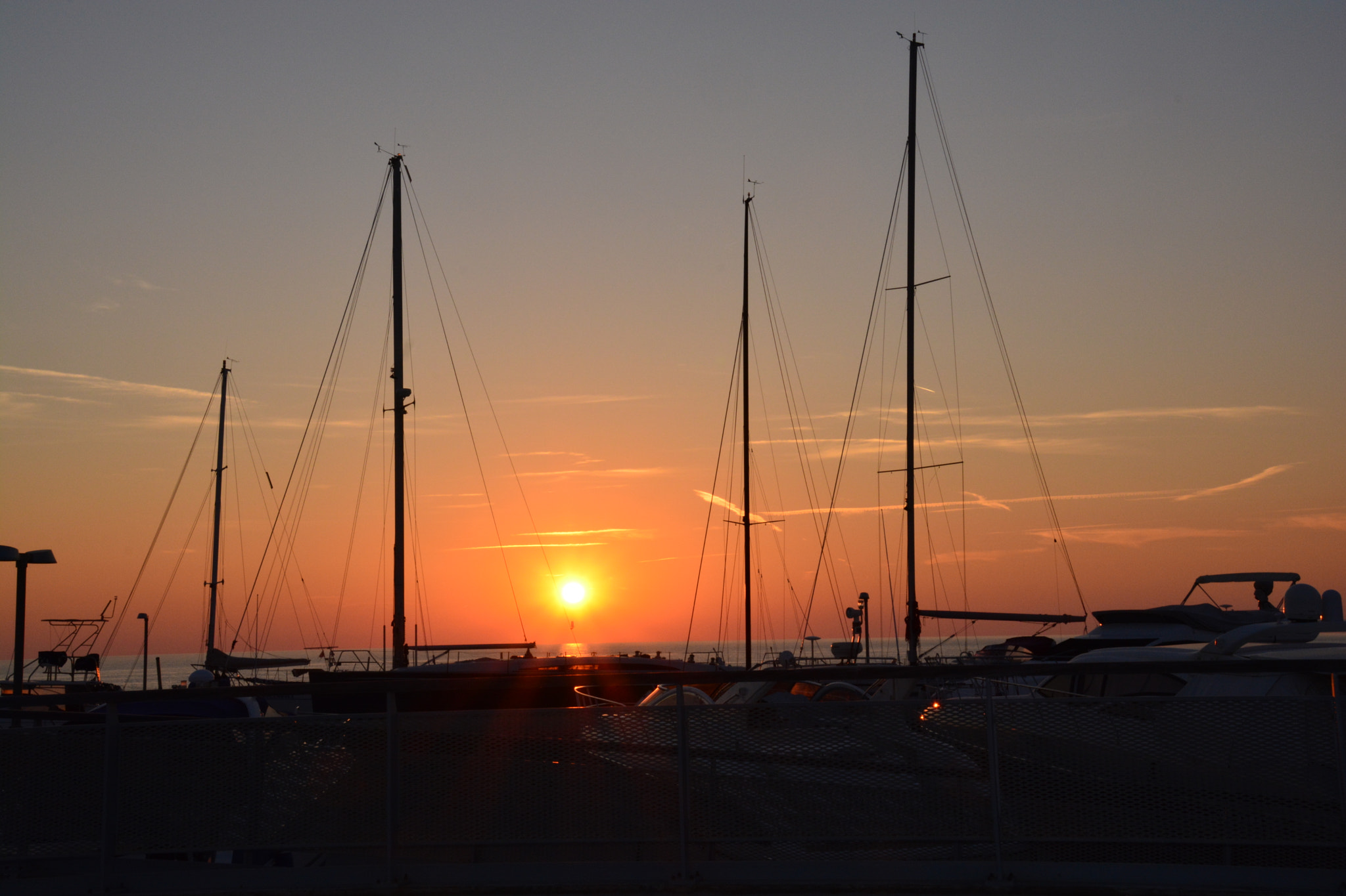 Sigma 18-250mm F3.5-6.3 DC Macro OS HSM sample photo. Sunset  photography