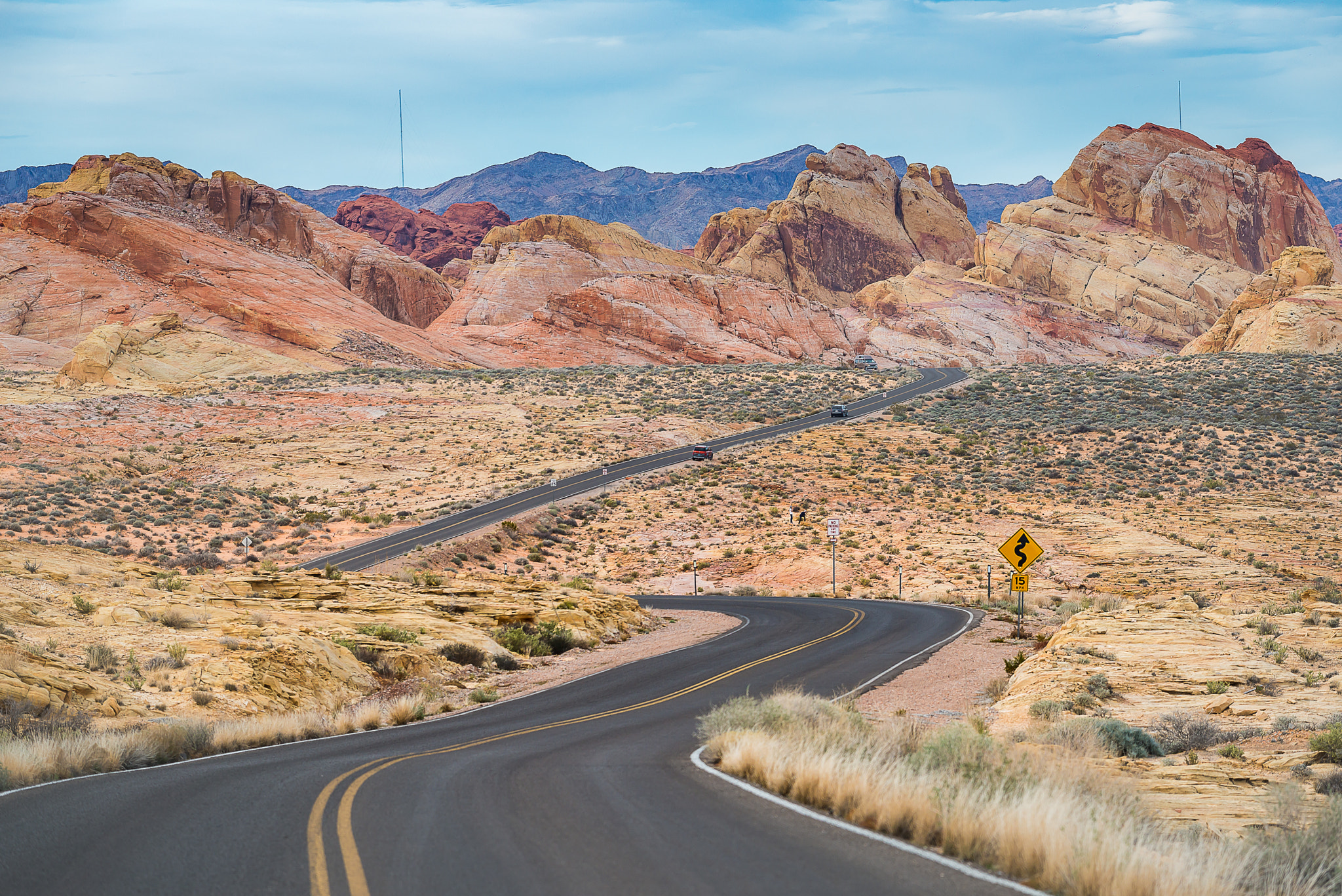 Nikon D800E + Nikon AF-S Nikkor 70-200mm F4G ED VR sample photo. Road to valley of fire photography
