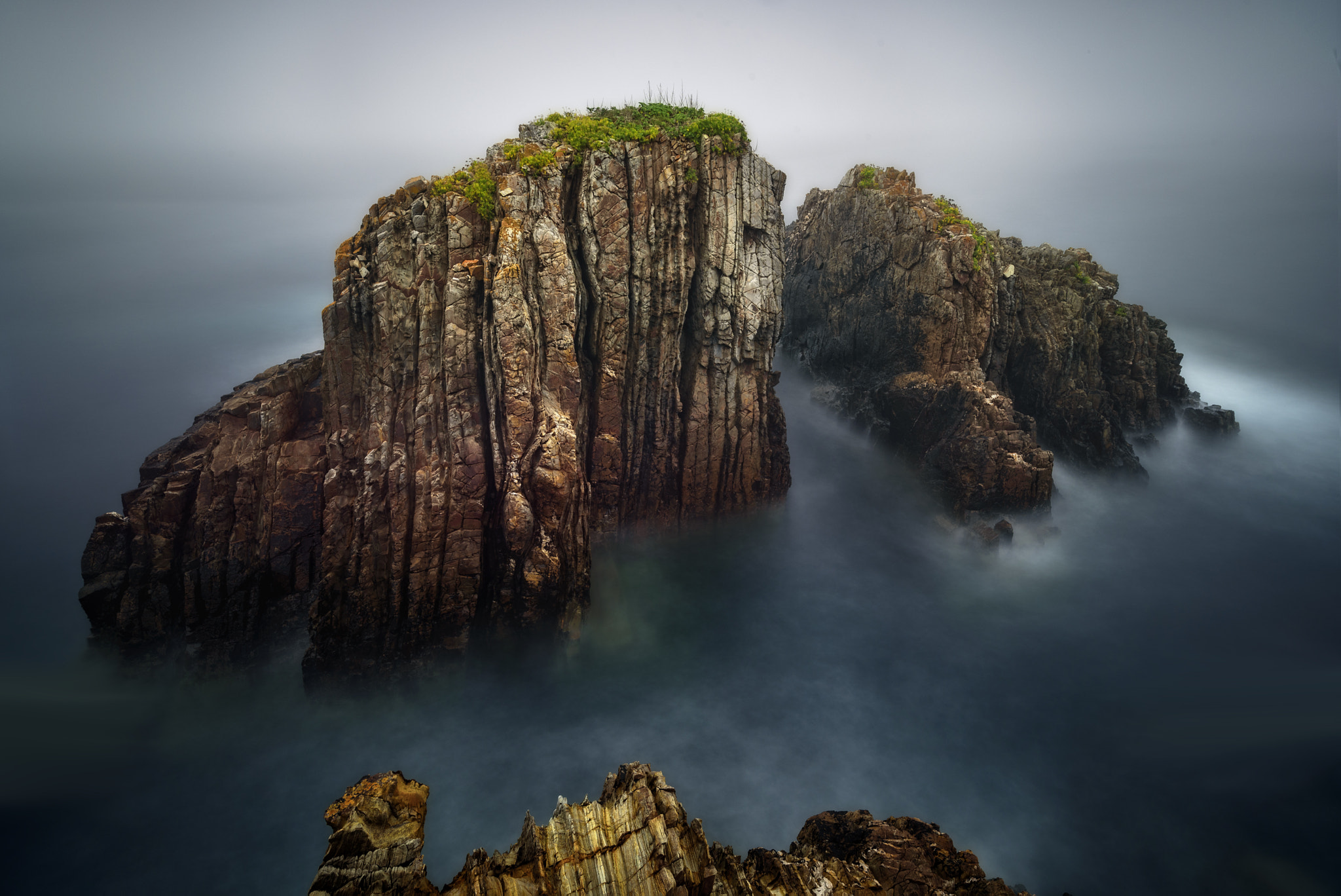 Nikon AF-S Nikkor 18-35mm F3.5-4.5G ED sample photo. Into the fog photography