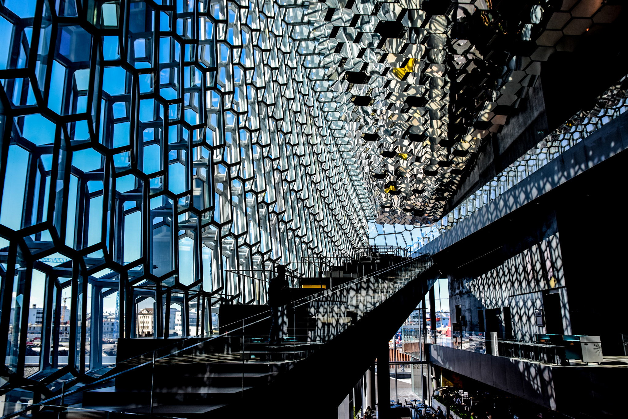 Nikon D5300 + Sigma 17-70mm F2.8-4 DC Macro OS HSM | C sample photo. Harpa concert hall photography