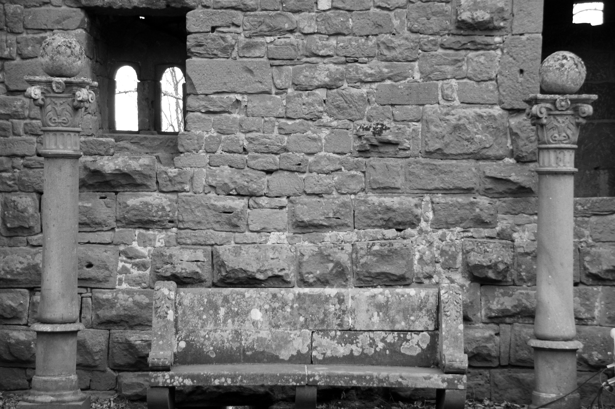 Sigma 18-250mm F3.5-6.3 DC OS HSM sample photo. Bench photography