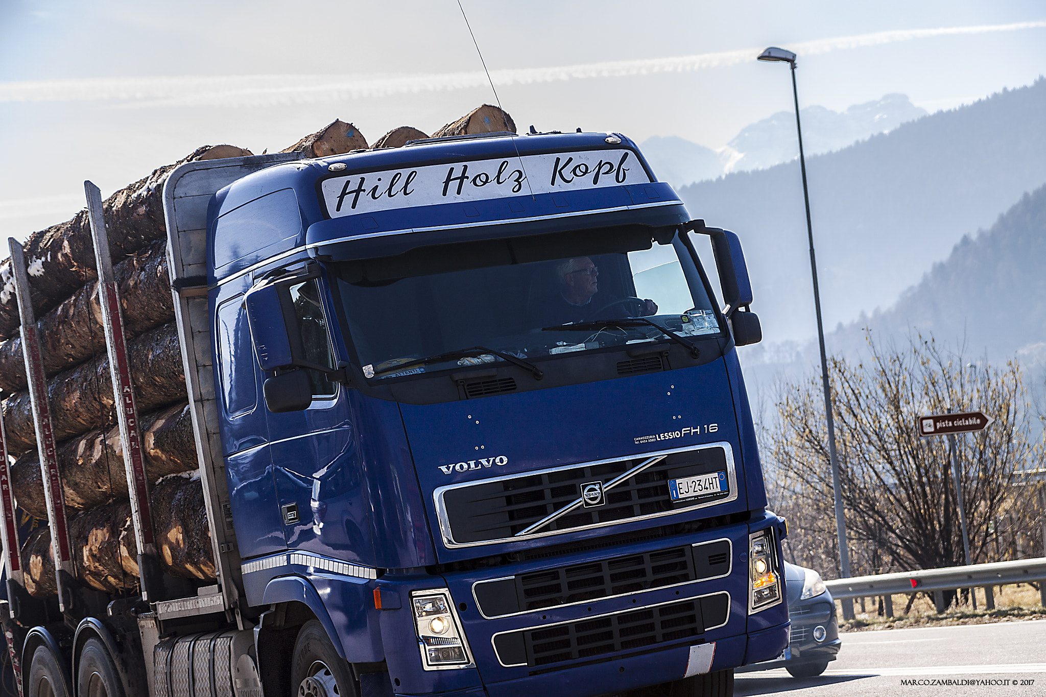 Canon EF-S 17-55mm F2.8 IS USM sample photo. Volvo fh16 hill holz kopf photography
