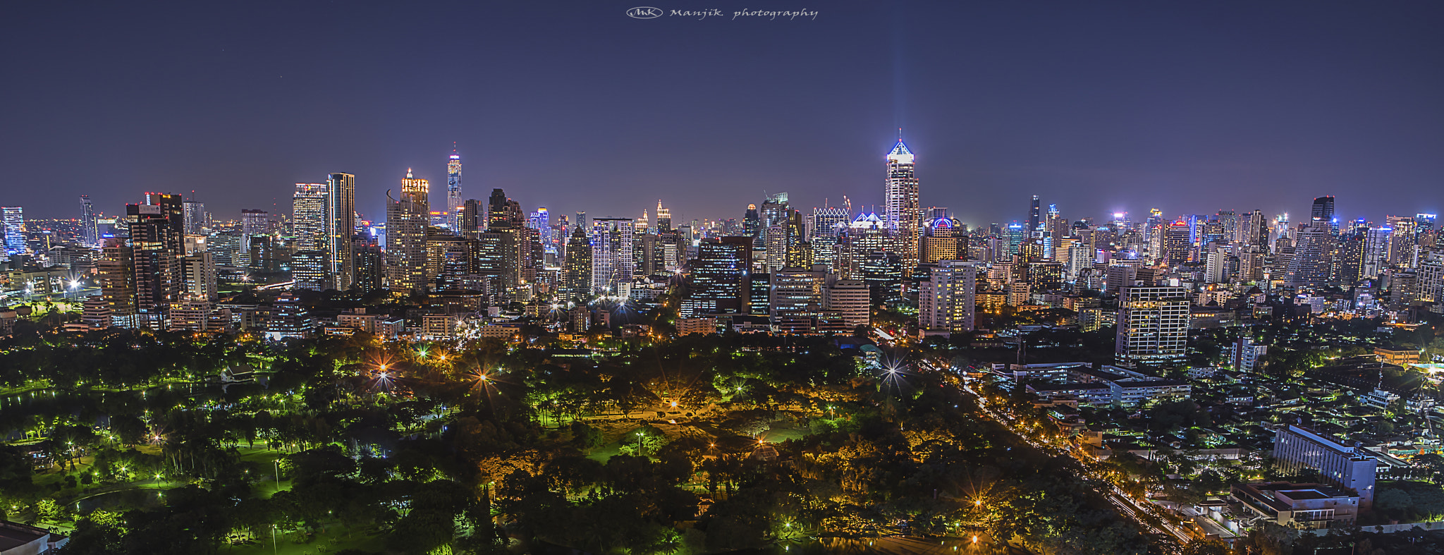 Sigma 12-24mm F4.5-5.6 II DG HSM sample photo. Night in bangkok photography