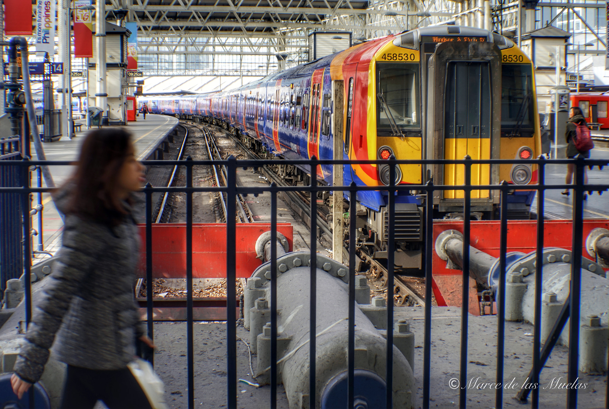 Sony a7R + Sony FE 28-70mm F3.5-5.6 OSS sample photo. Waterloo station london photography