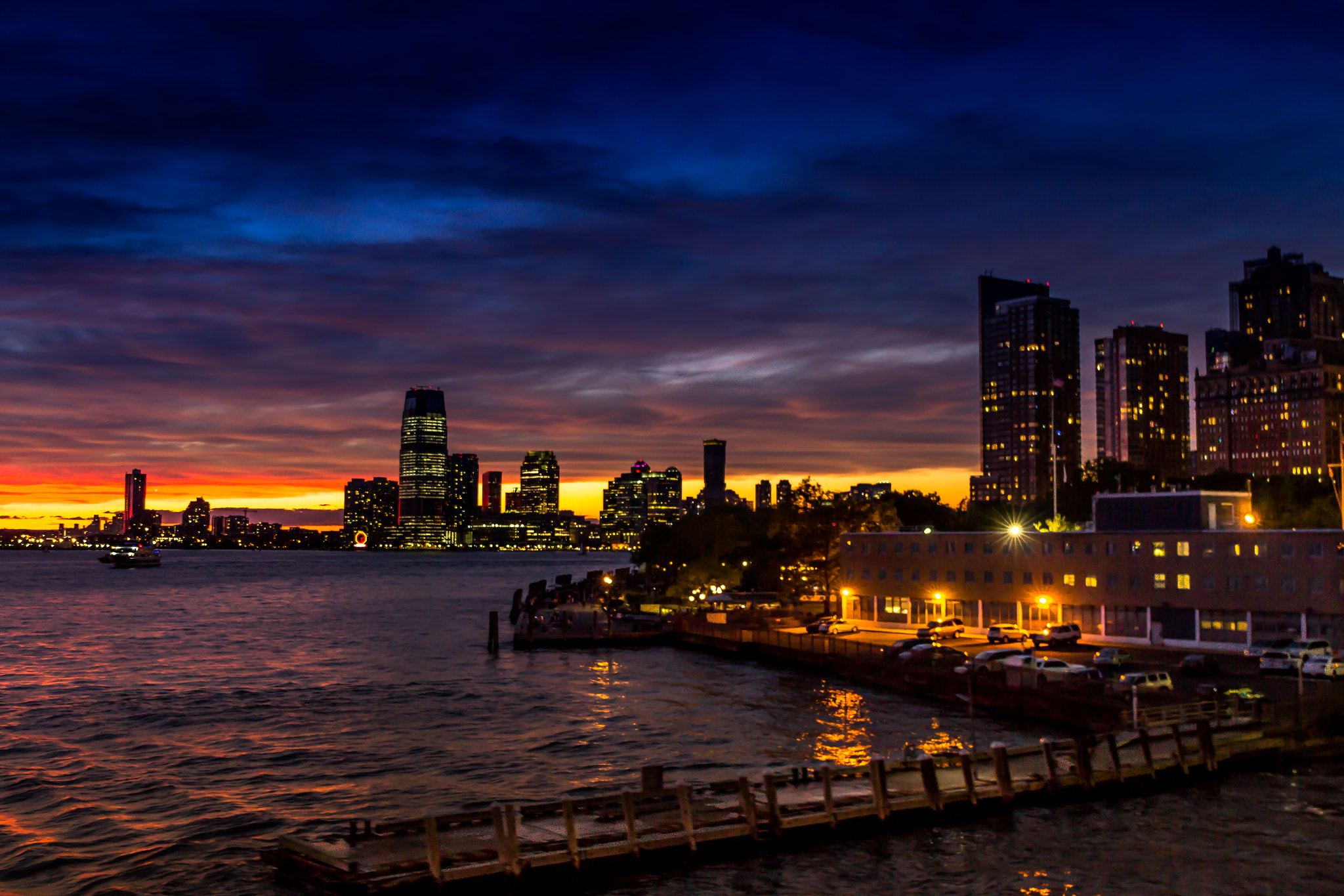 Canon EF 24-70mm F4L IS USM sample photo. Manhattan nights photography