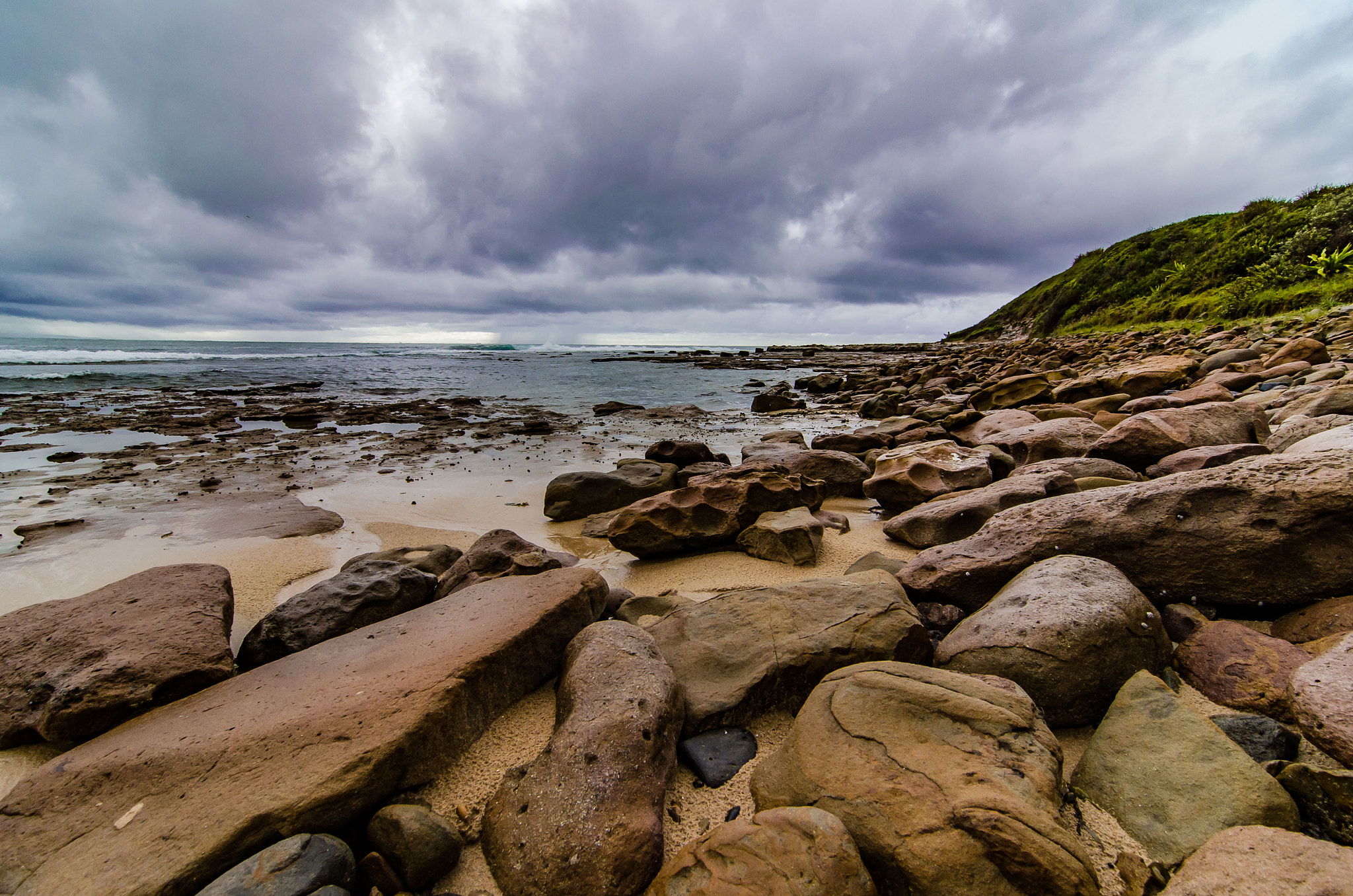 Tokina AT-X Pro 11-16mm F2.8 DX sample photo. Rocks photography