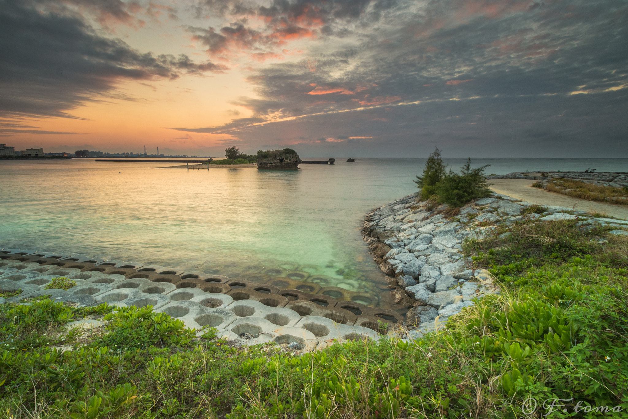 Sigma 10-20mm F3.5 EX DC HSM sample photo. ☆ directing arrow ☆ photography