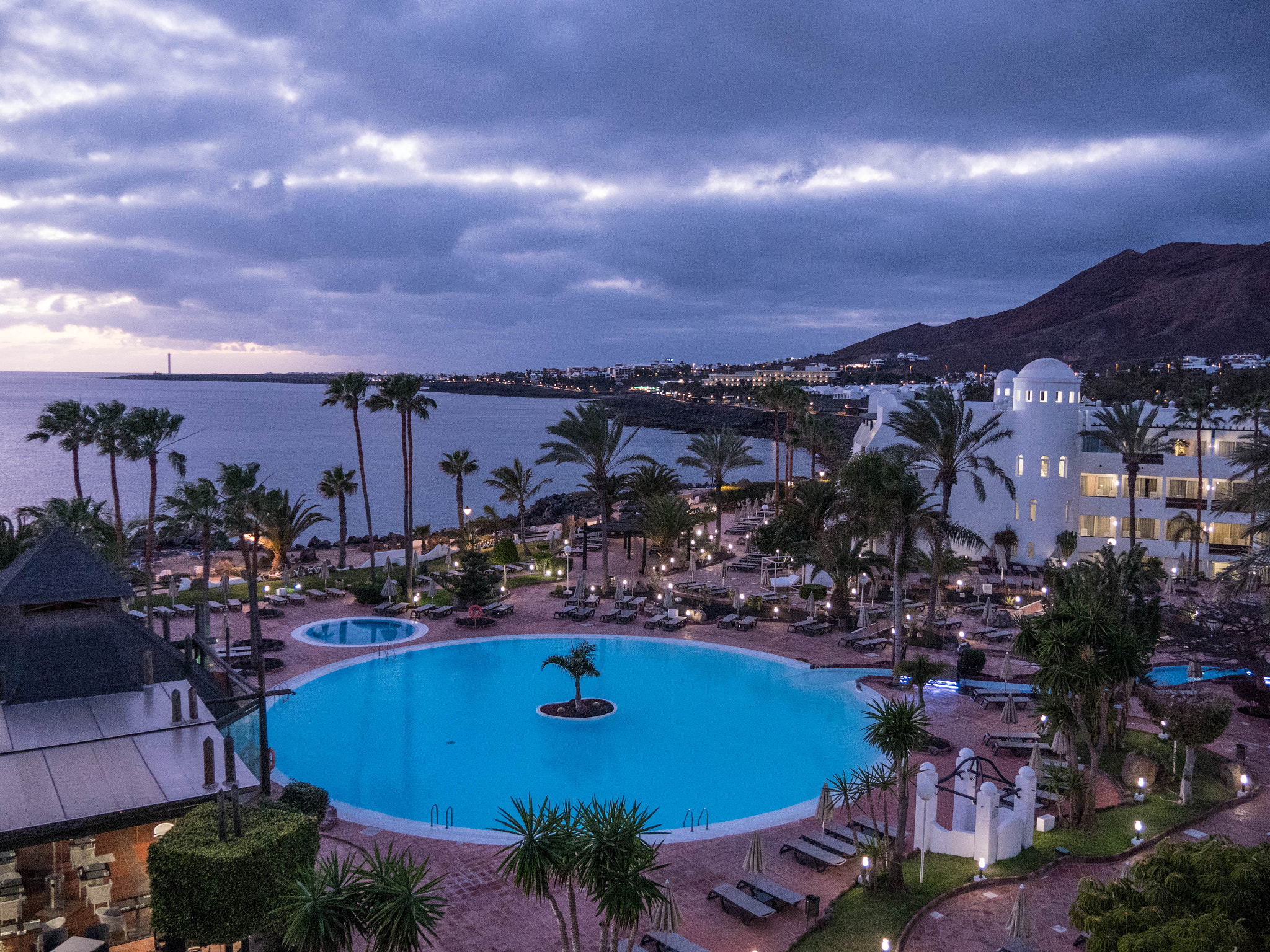 Panasonic Lumix DMC-GX8 sample photo. -1702_timafaya hotel019019.jpg photography