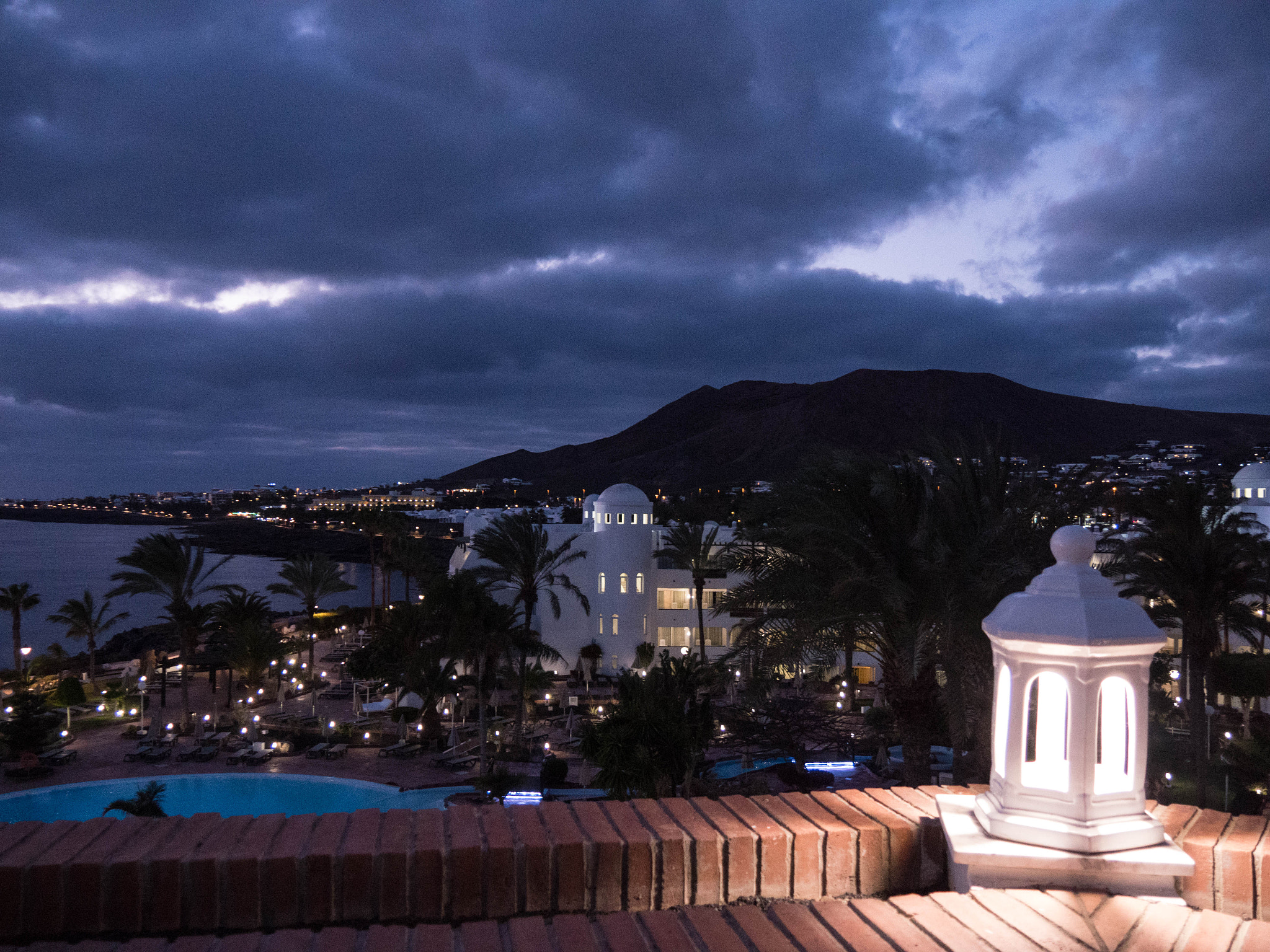 Panasonic Lumix DMC-GX8 sample photo. -1702_timafaya hotel034034.jpg photography