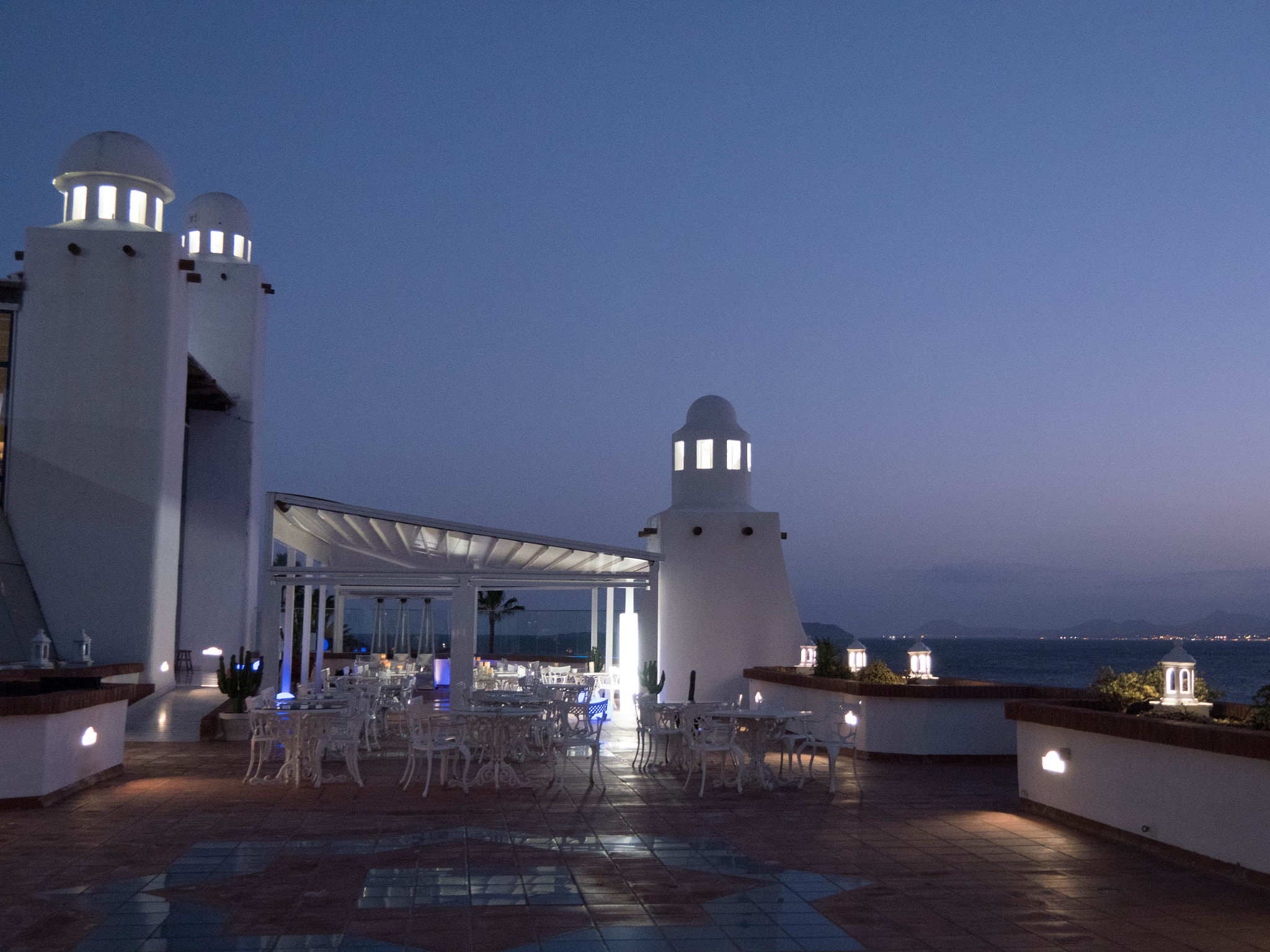 Panasonic Lumix DMC-GX8 sample photo. -1702_timafaya hotel038038.jpg photography