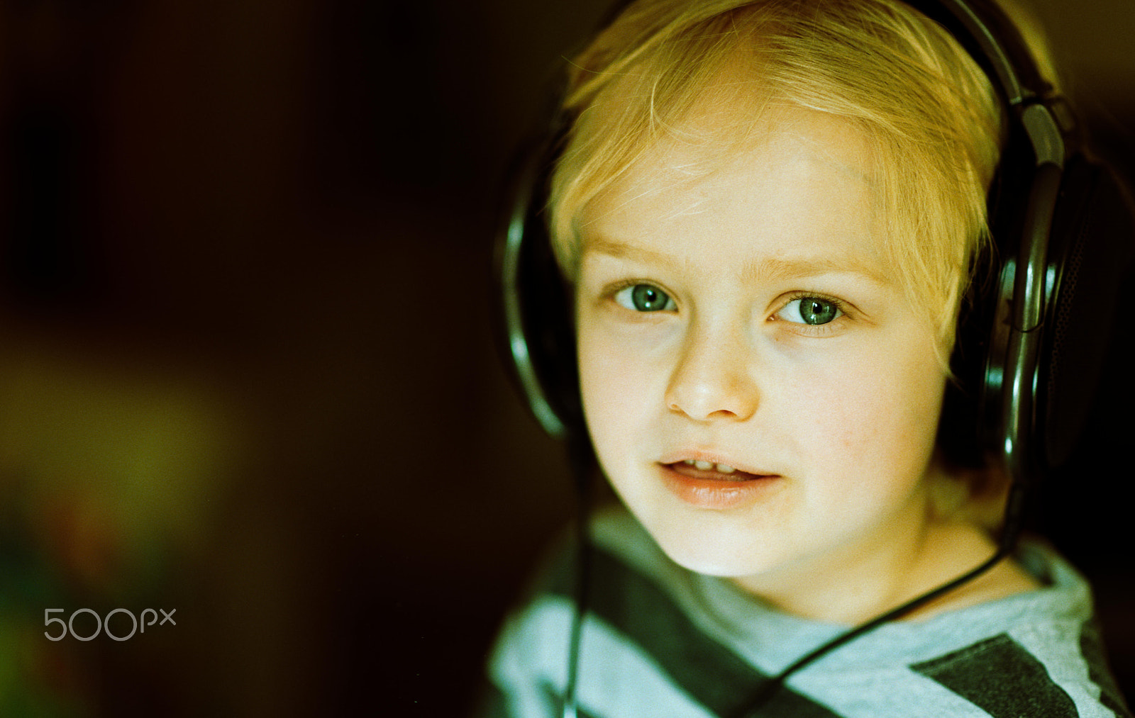 Nikon AF-S Nikkor 85mm F1.4G sample photo. Lost in music (part 2) photography