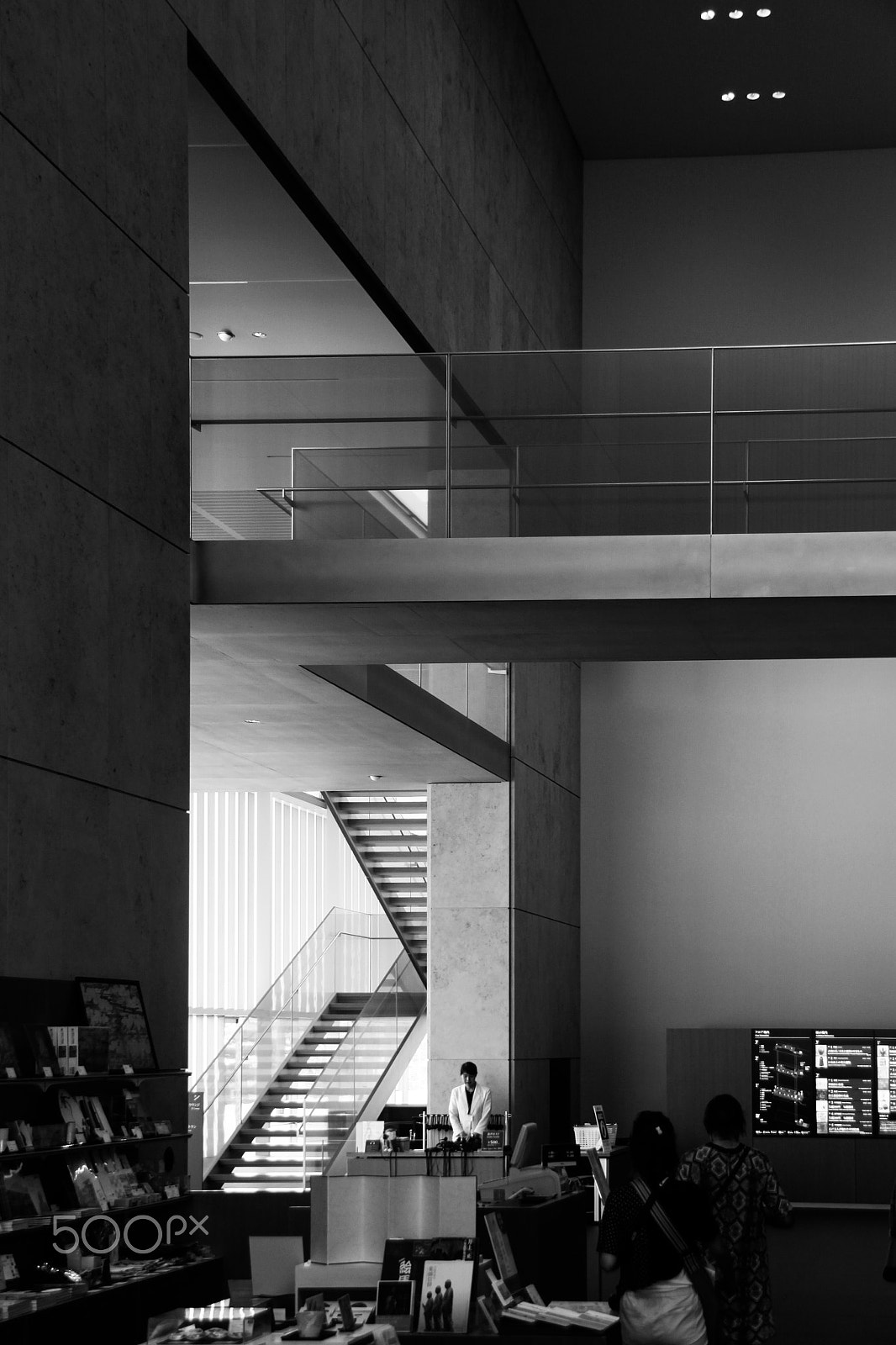 Canon EF-S 18-200mm F3.5-5.6 IS sample photo. Kyoto national museum photography