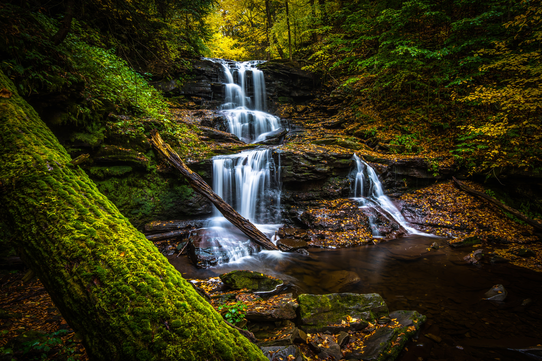 Nikon AF-S Nikkor 16-35mm F4G ED VR sample photo. Majestic flow photography