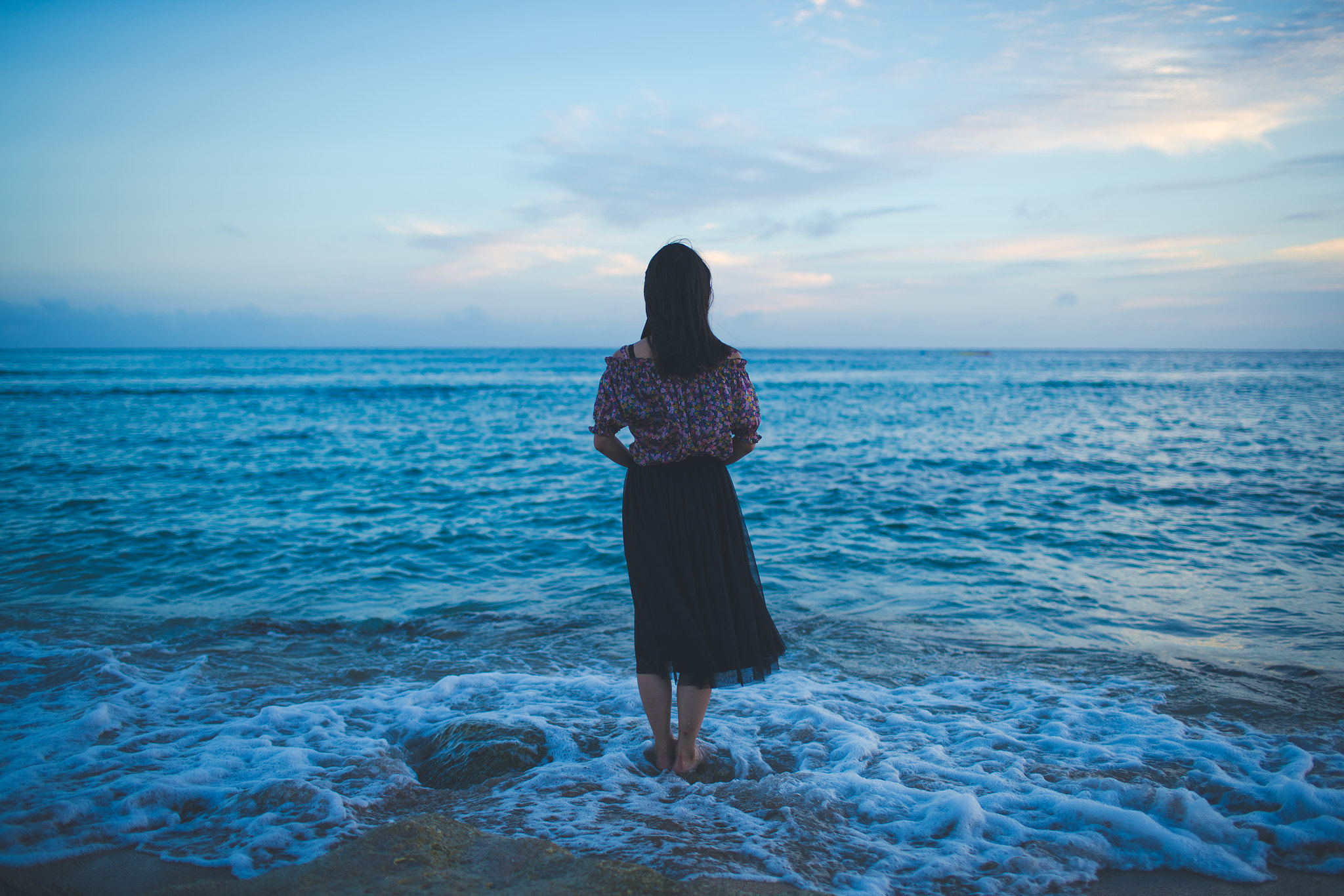 Sony a7R II + Canon EF 35mm F1.4L USM sample photo. The sea & the she photography