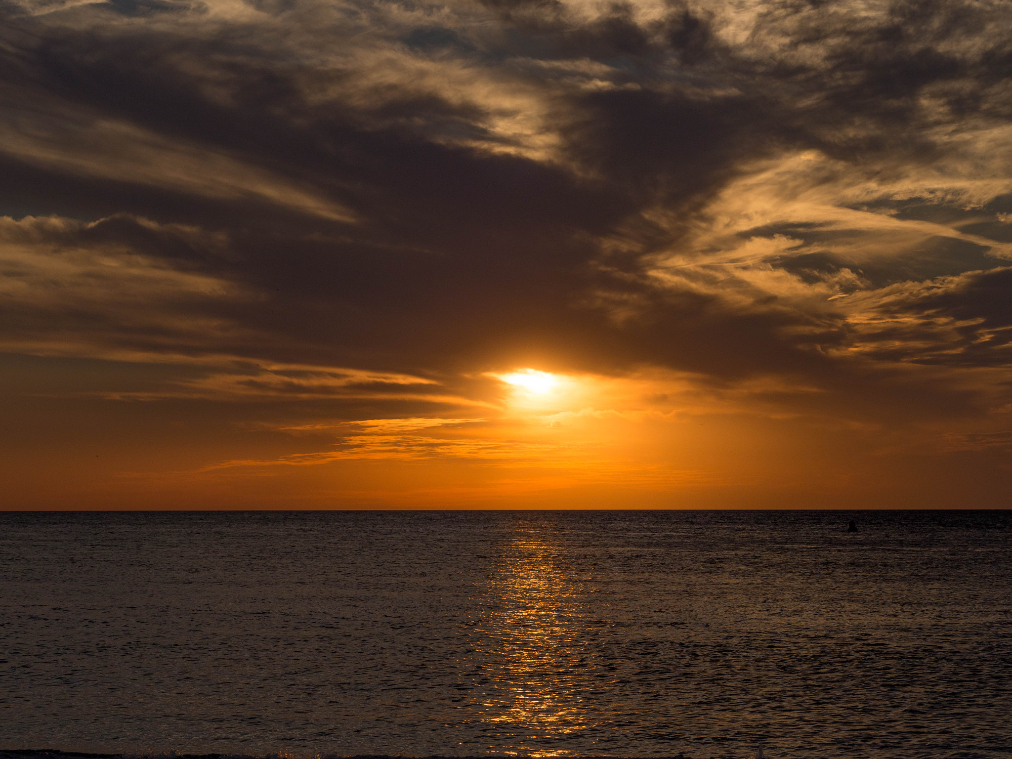 Olympus OM-D E-M1 Mark II + Olympus M.Zuiko Digital ED 40-150mm F2.8 Pro sample photo. 6 minutes till sunset. photography