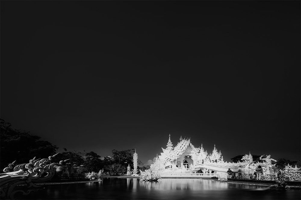 Canon EF 16-35mm F2.8L II USM sample photo. Wat rong khun photography
