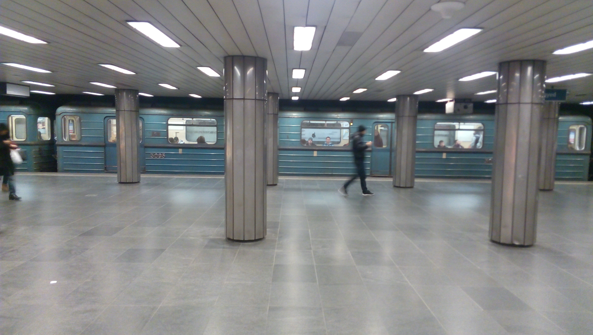 Lenovo P70-A sample photo. M3 metro @covin-negyed metrostation, budapest photography