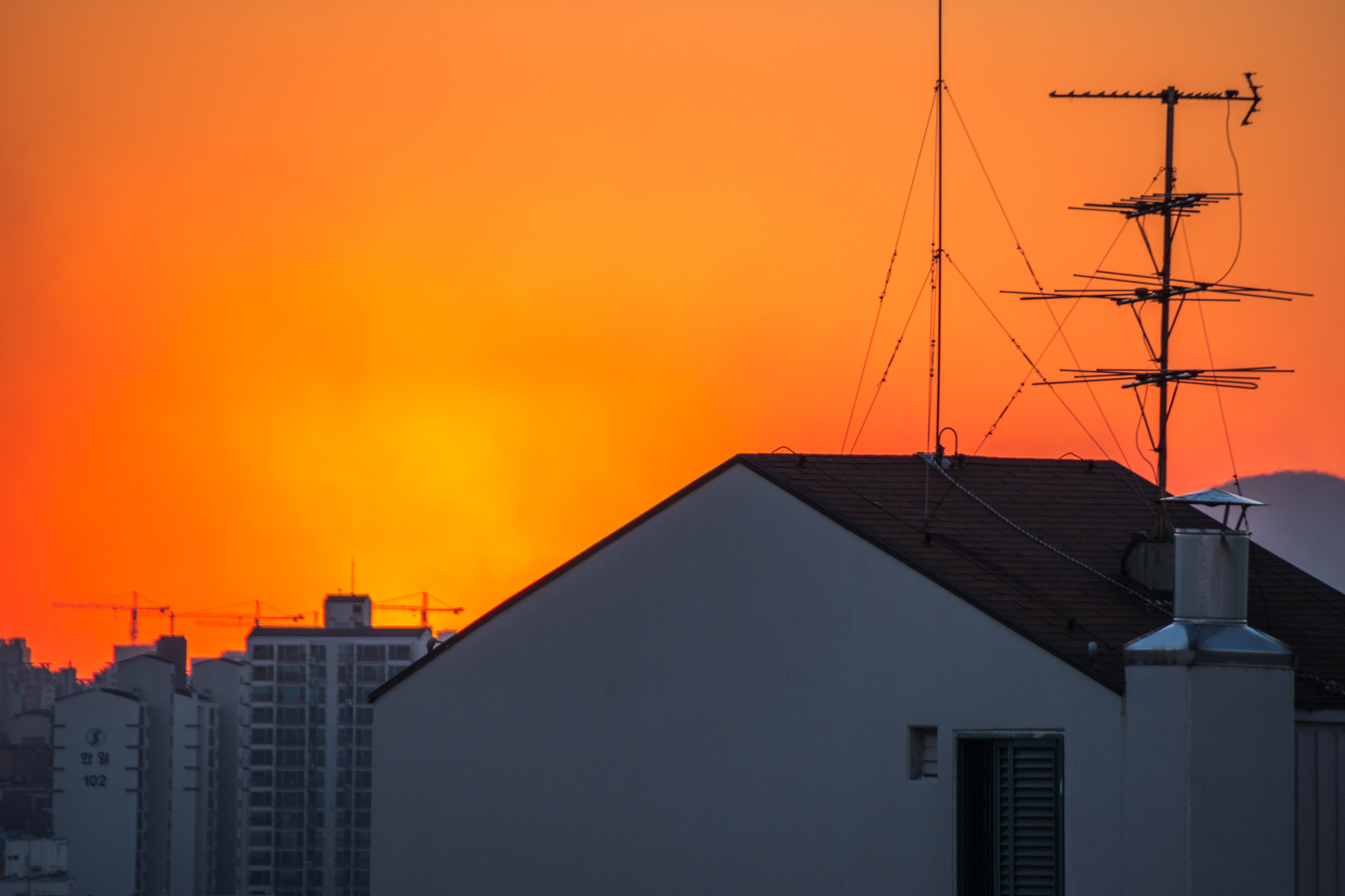 Sigma 18-250mm F3.5-6.3 DC Macro OS HSM sample photo. Sunset photography