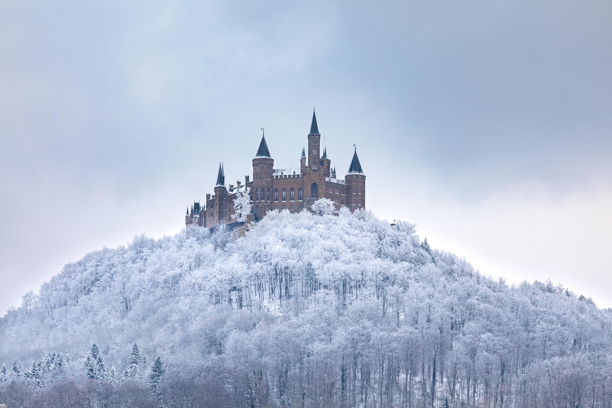 Canon EF 70-200mm F4L IS USM sample photo. Castle of hohenzollern photography