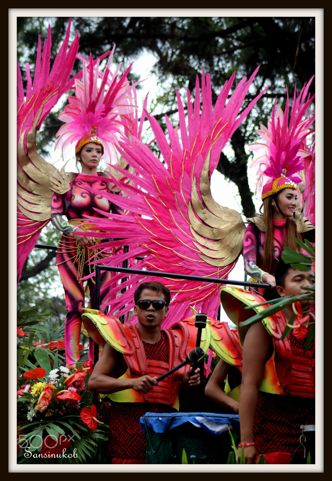 Canon EOS 1200D (EOS Rebel T5 / EOS Kiss X70 / EOS Hi) + EF75-300mm f/4-5.6 sample photo. Panagbenga 2017 photography